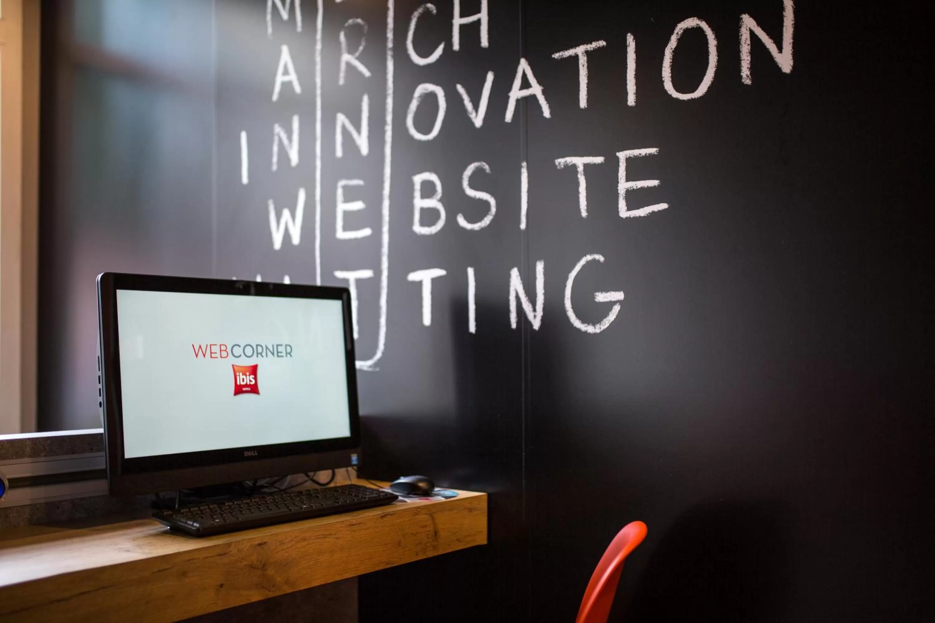 Business facilities in Ibis Albi