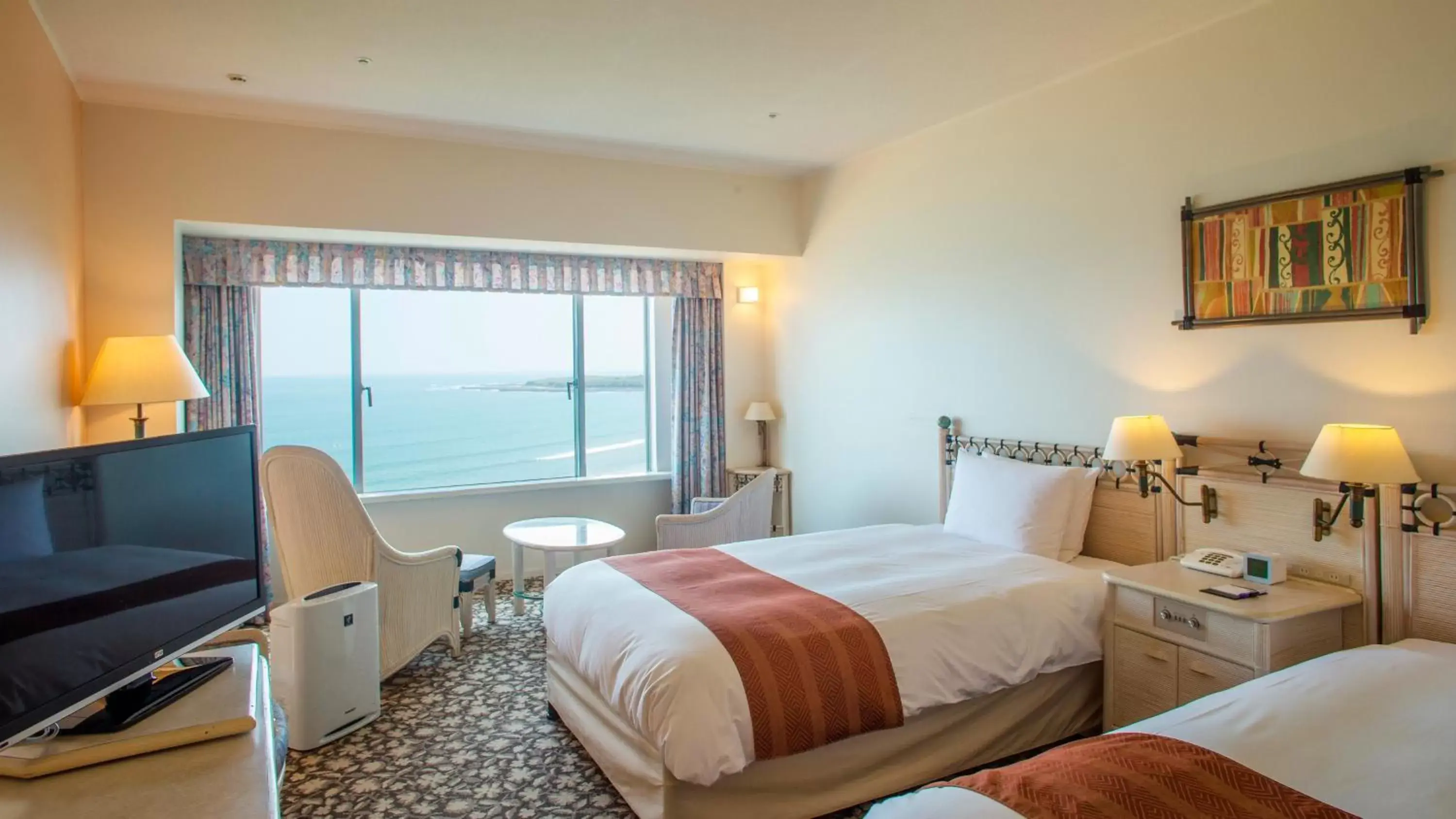 Twin Room with Ocean View - Smoking in ANA Holiday Inn Resort Miyazaki, an IHG Hotel Twin Room with Ocean View - Smoking in ANA Holiday Inn Resort Miyazaki, an IHG Hotel