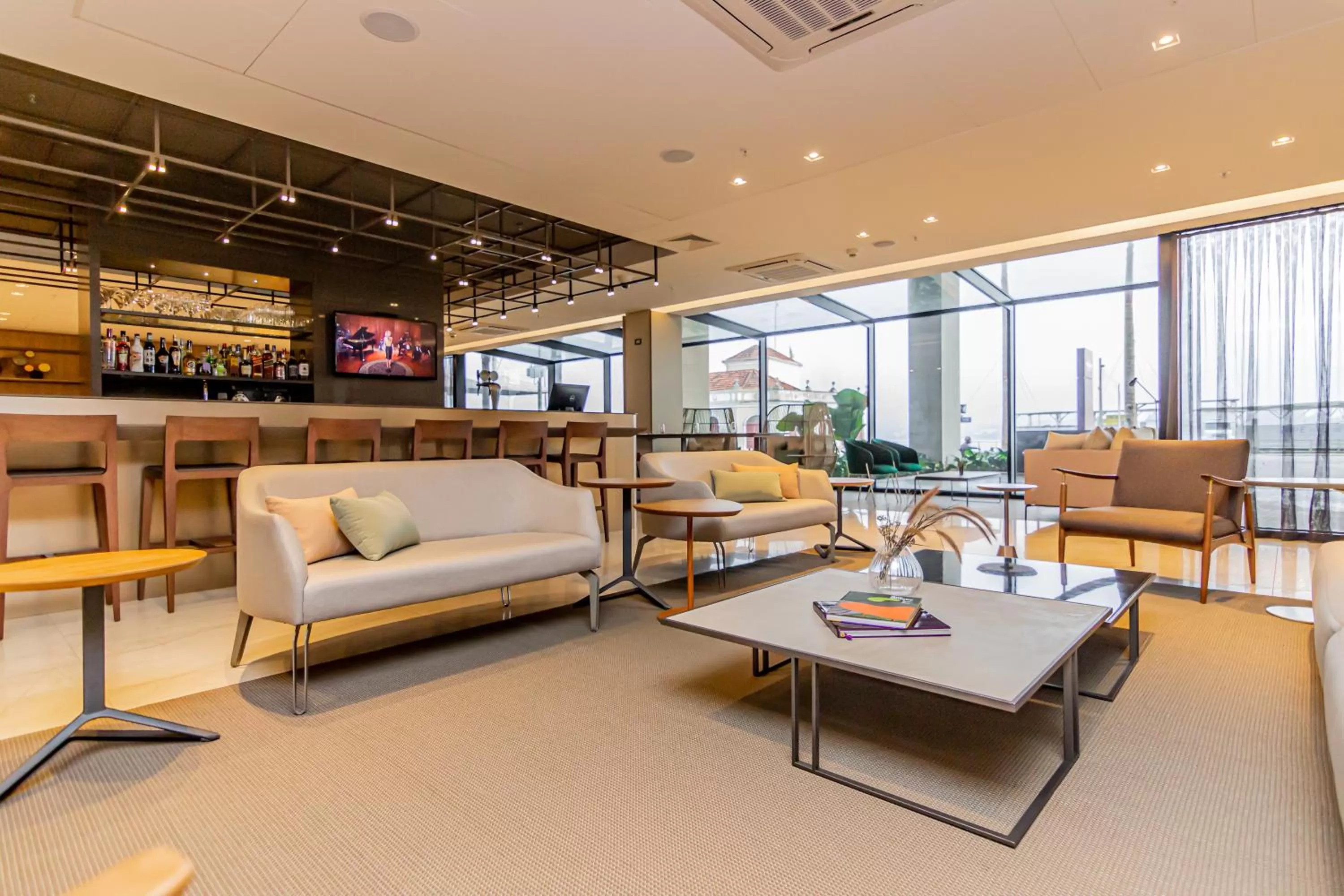 TV and multimedia in Mercure Itajai Navegantes