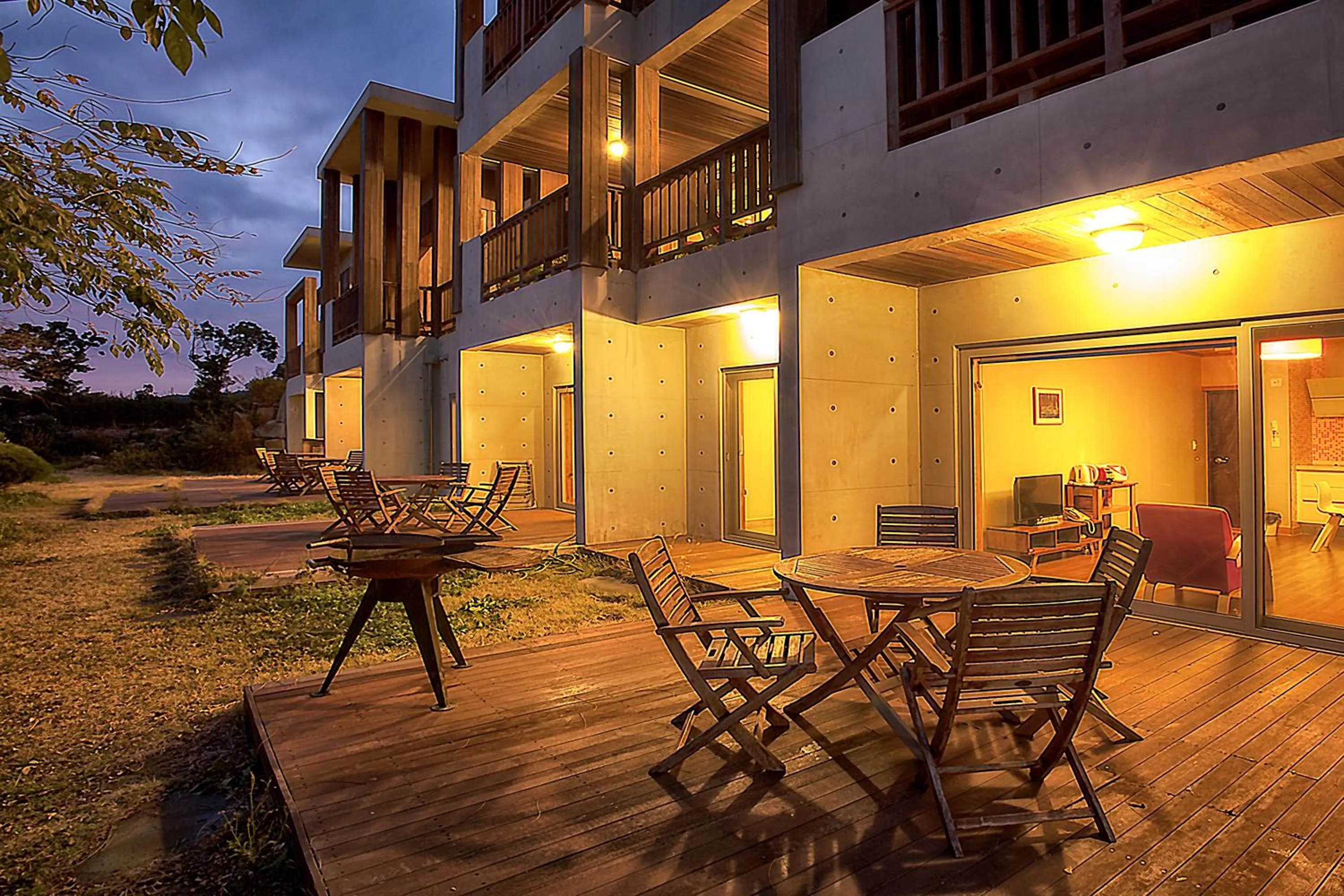Night in Jeju Eco Suites