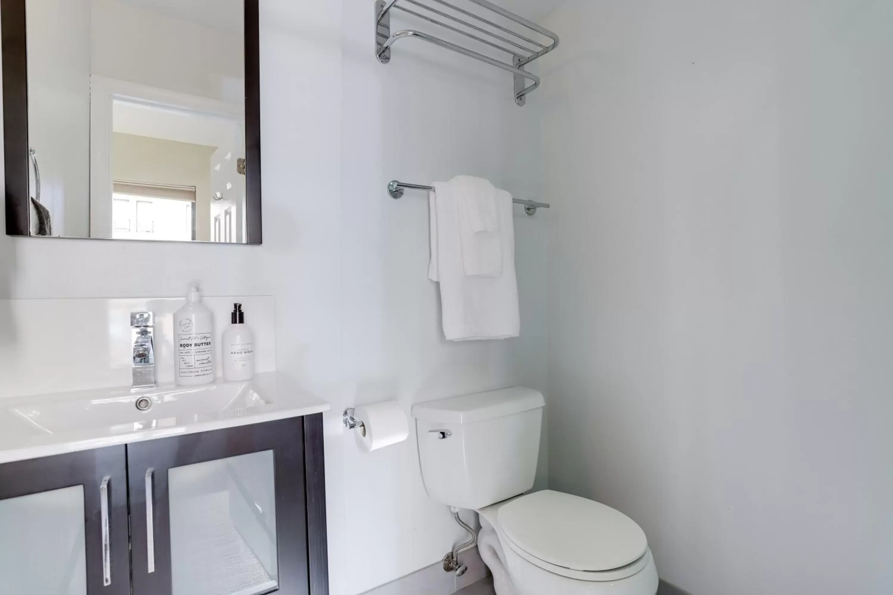 Bathroom in Sojourn at DuPont Place