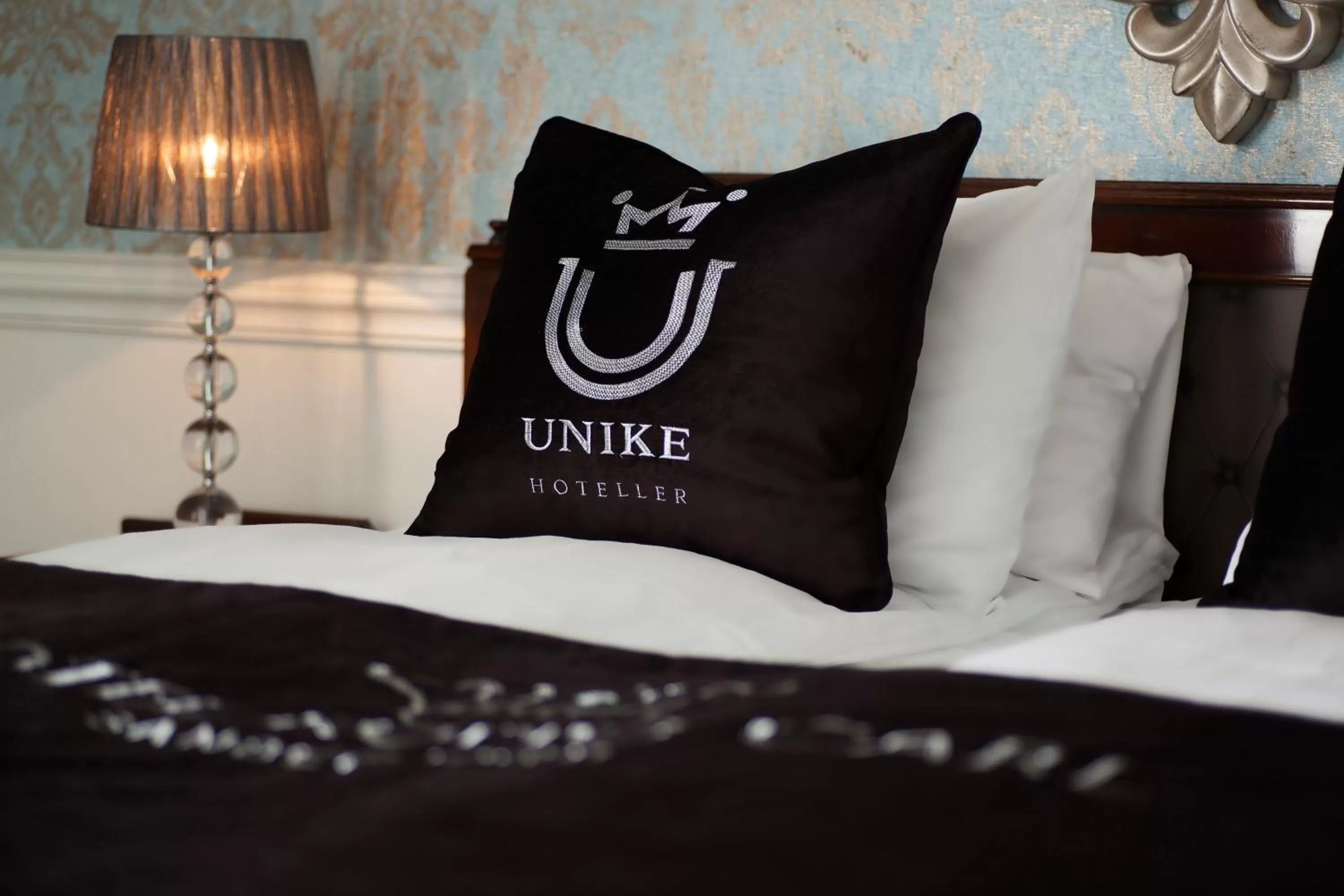Decorative detail, Bed in Hotel Kong Carl - Unike Hoteller