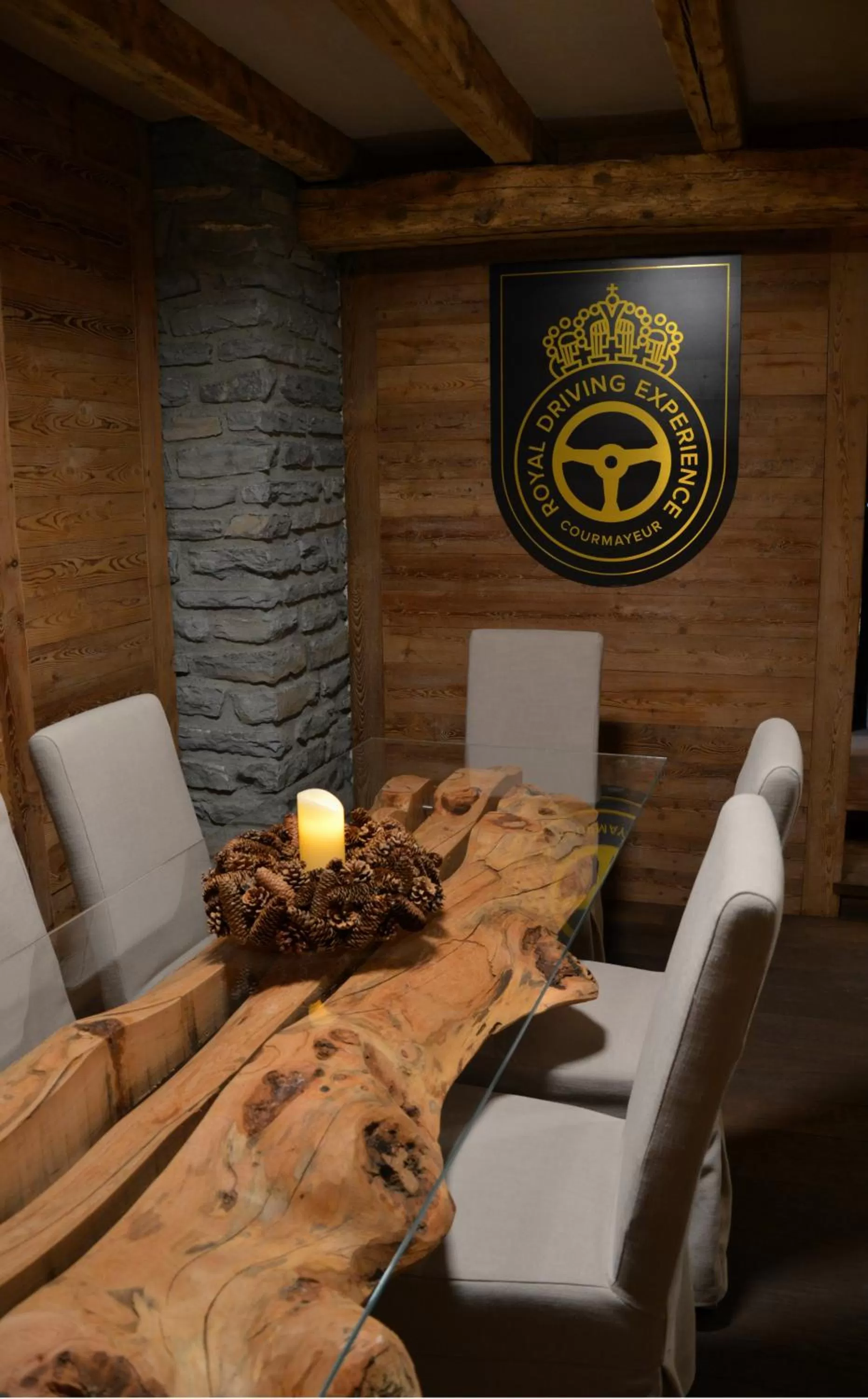 Communal lounge/ TV room in Grand Hotel Royal E Golf