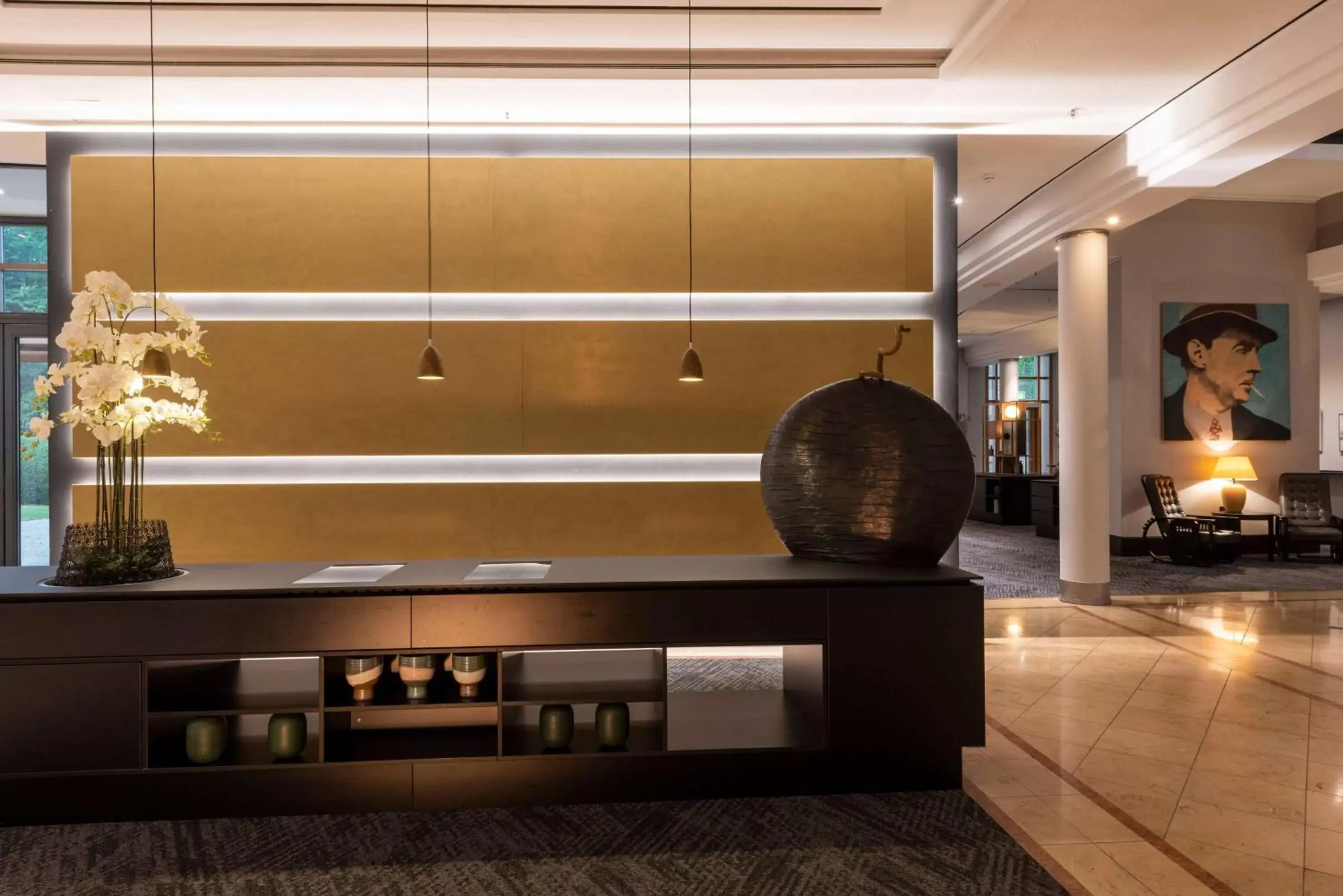 Lobby or reception in Vienna House by Wyndham Remarque Osnabrück Lobby or reception in Vienna House by Wyndham Remarque Osnabrück