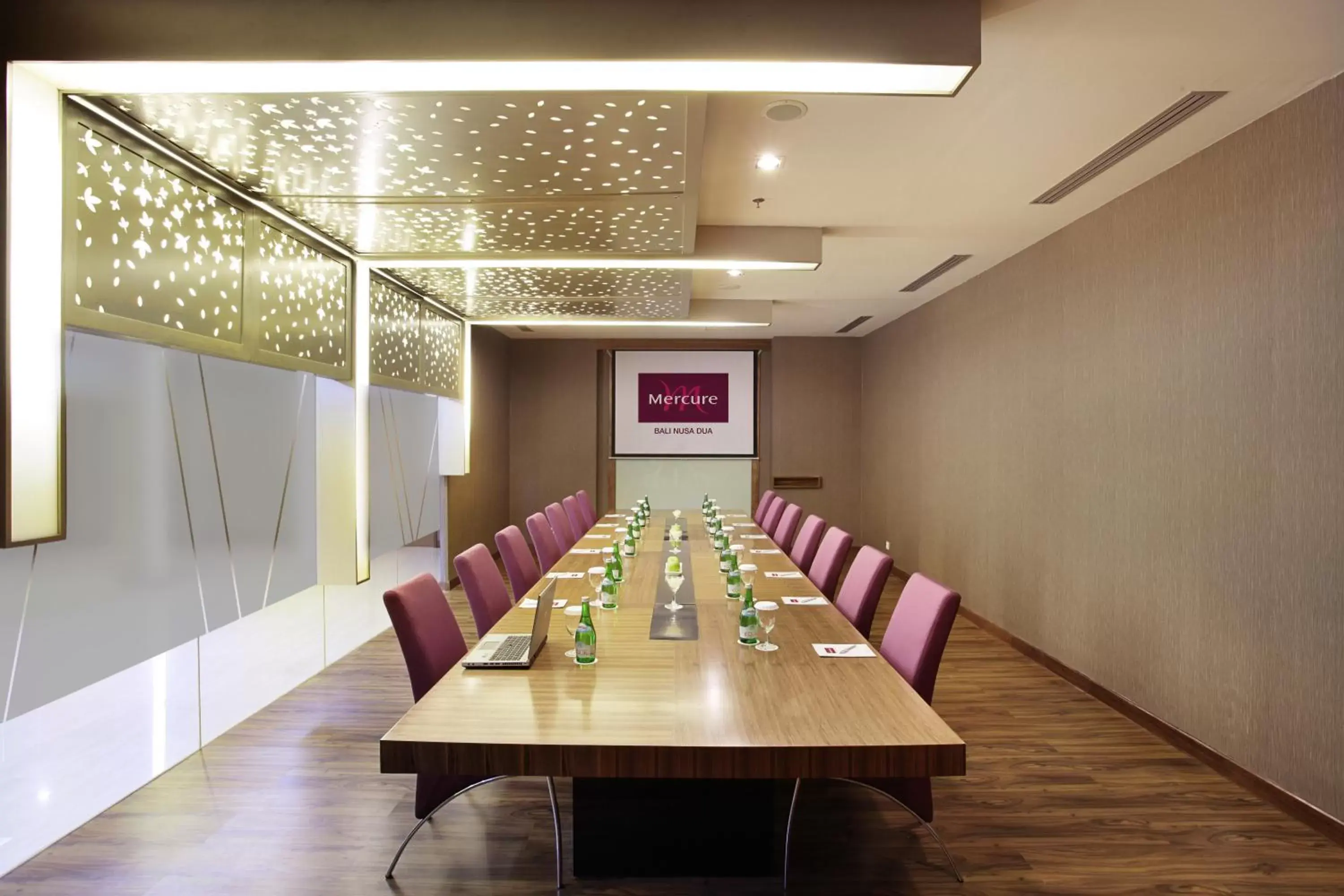 Business facilities in Mercure Bali Nusa Dua