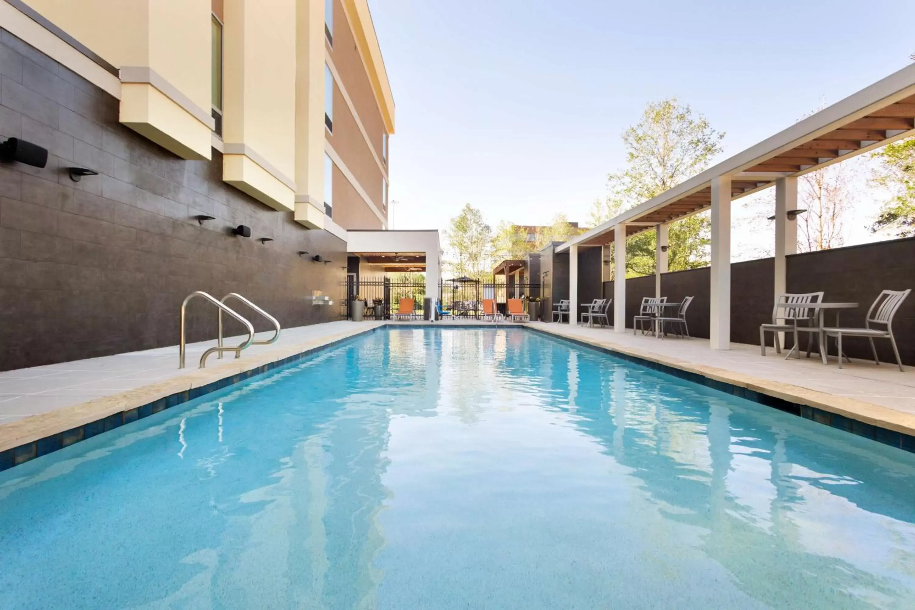 Pool view, Swimming Pool in Home2 Suites by Hilton Shenandoah The Woodlands