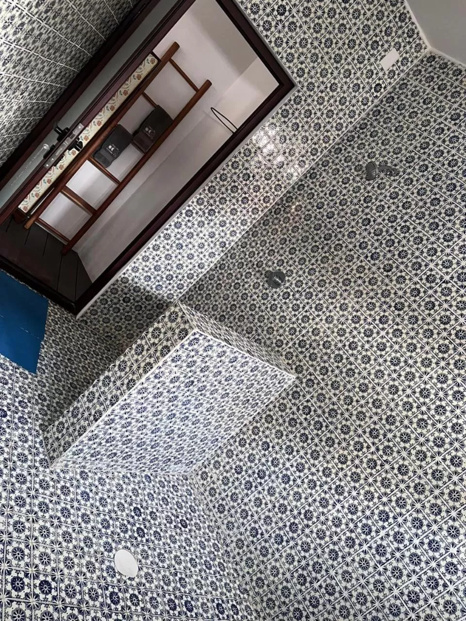 Spa and wellness centre/facilities, Bathroom in Danzaluna Hotel Boutique