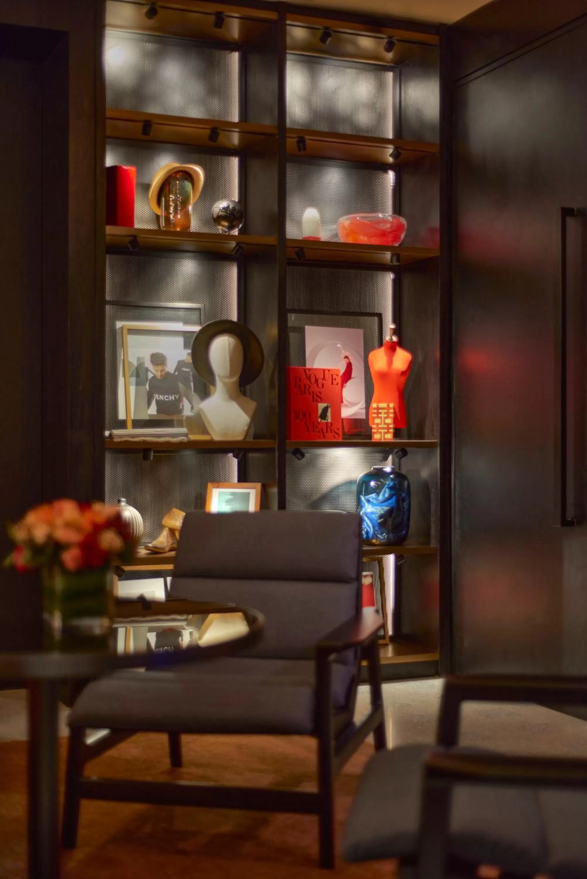 Seating area in Pullman Singapore Orchard