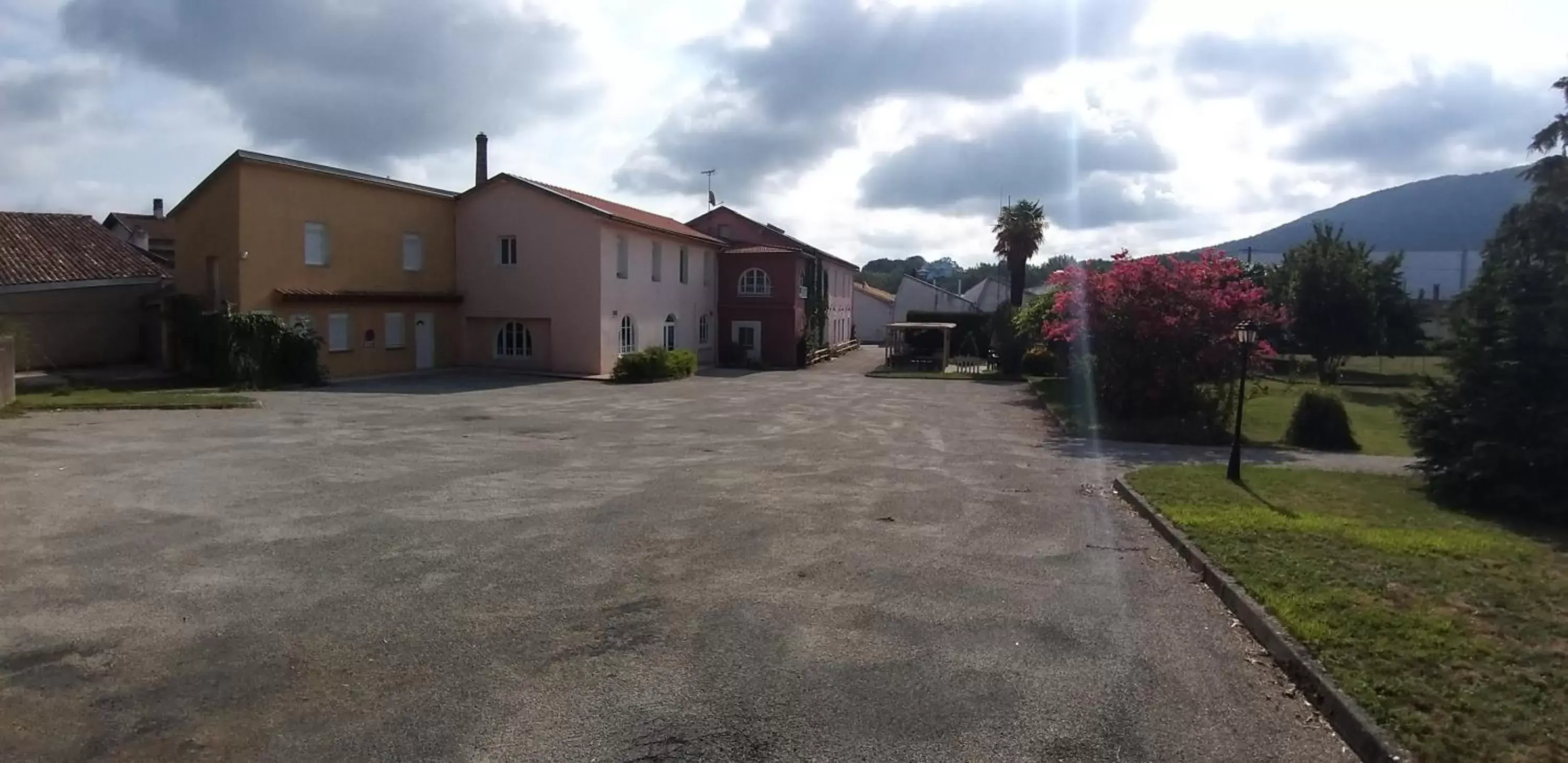 Property Building in Hôtel Castel d'Olmes