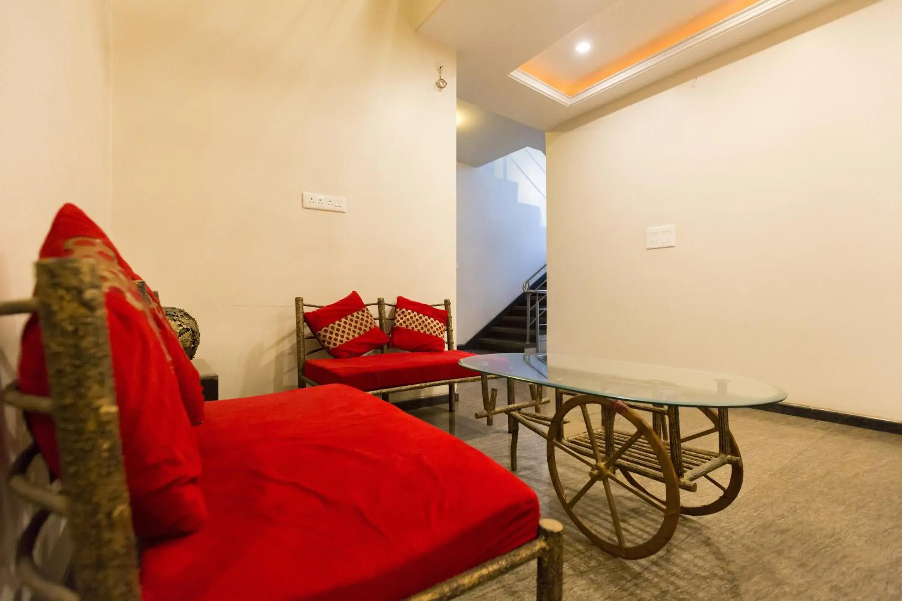 Facade/entrance in Hotel Sunday Inn Facade/entrance in Hotel Sunday Inn