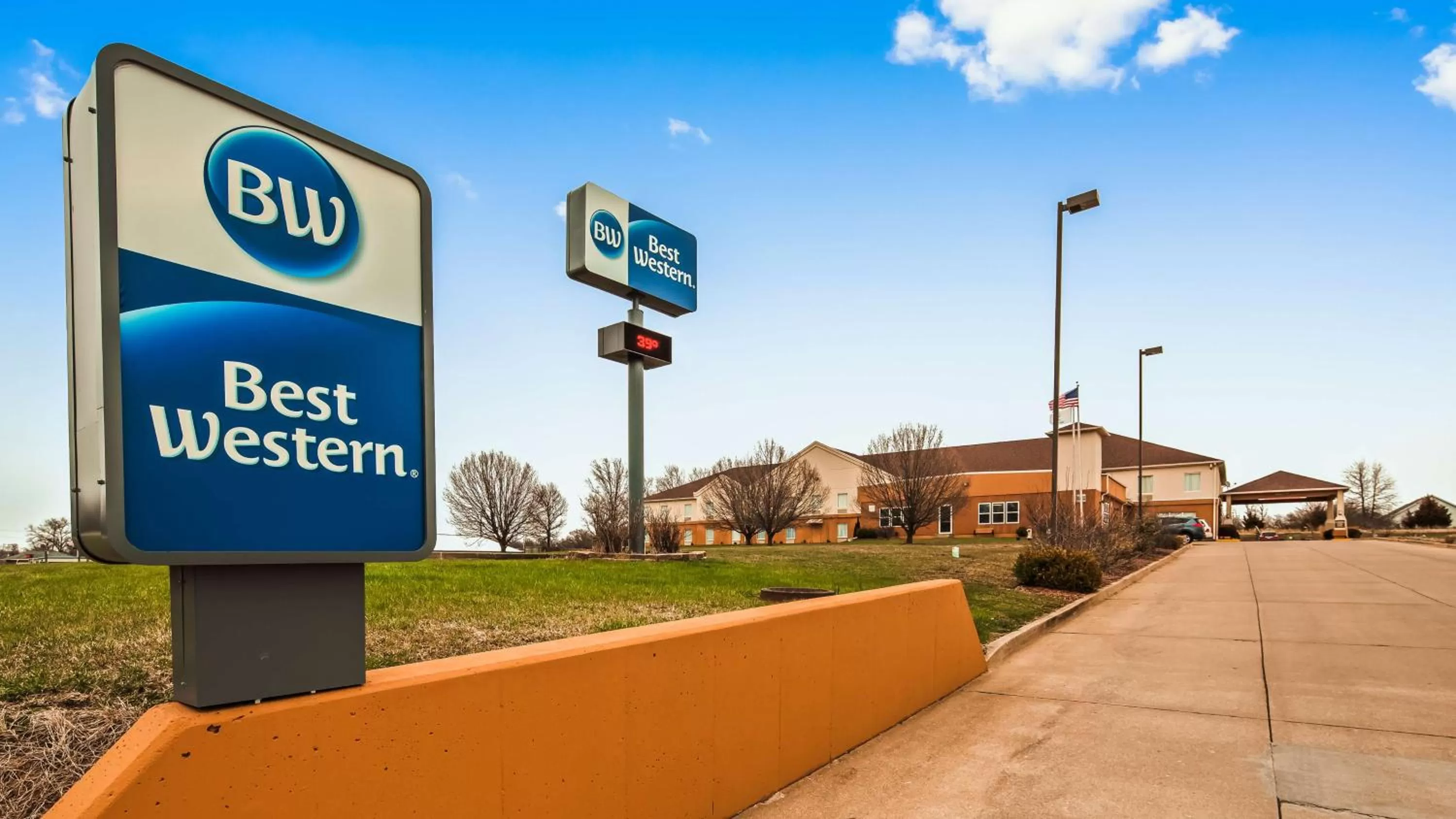 Best Western Teal Lake Inn