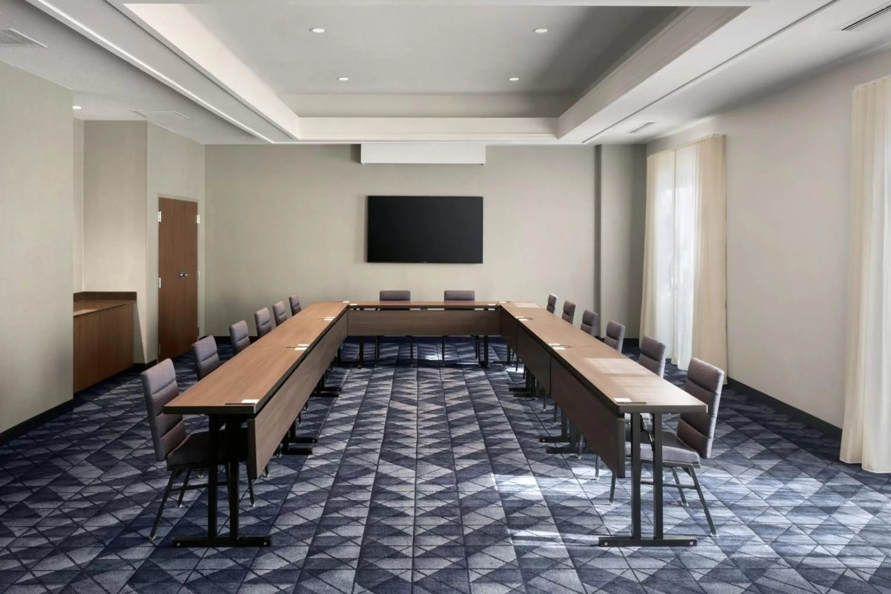 Meeting/conference room in Courtyard by Marriott New Orleans Metairie
