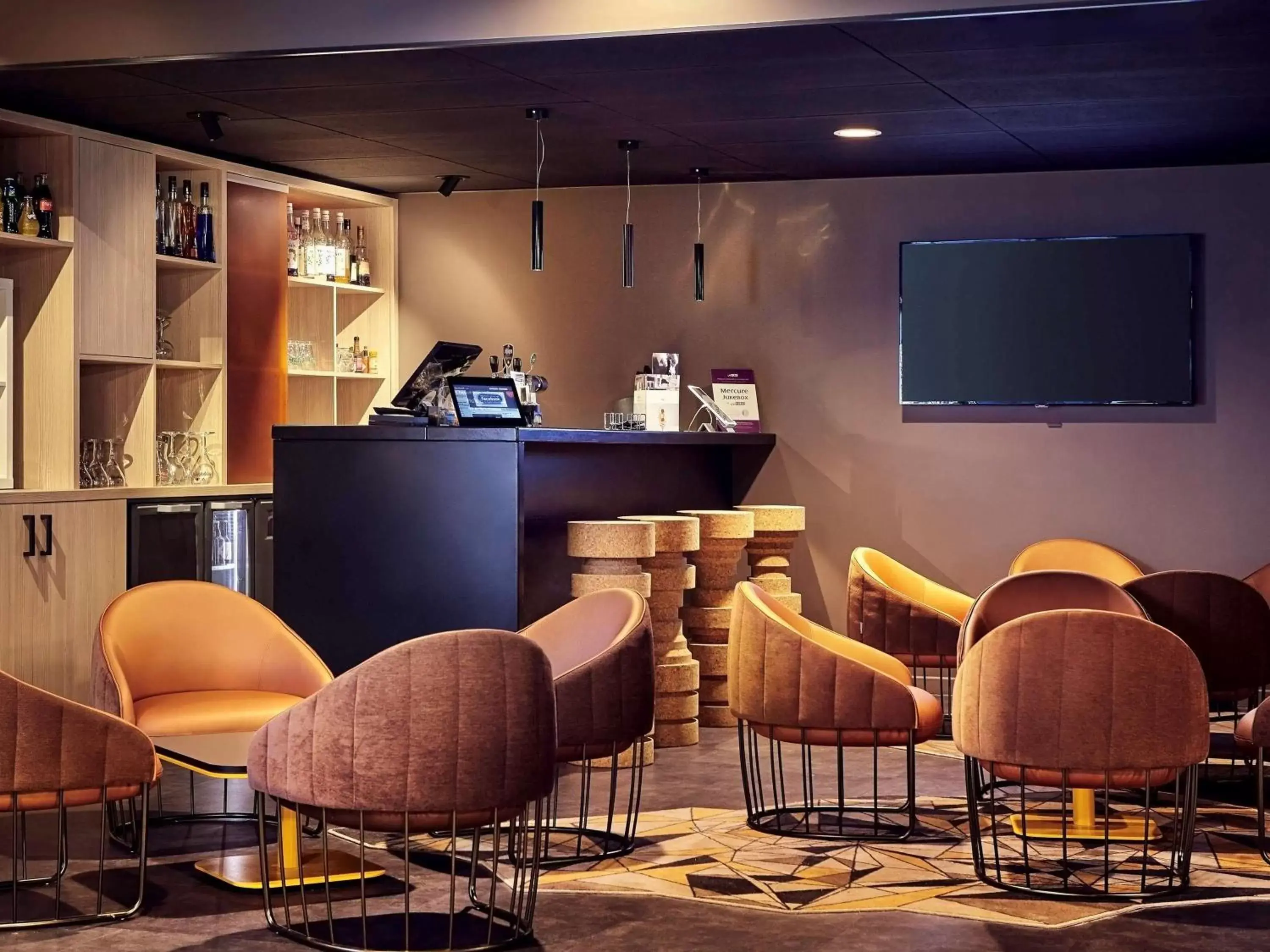 Lounge or bar, Lounge/Bar in Mercure Paris Sud Les Ulis-Courtaboeuf