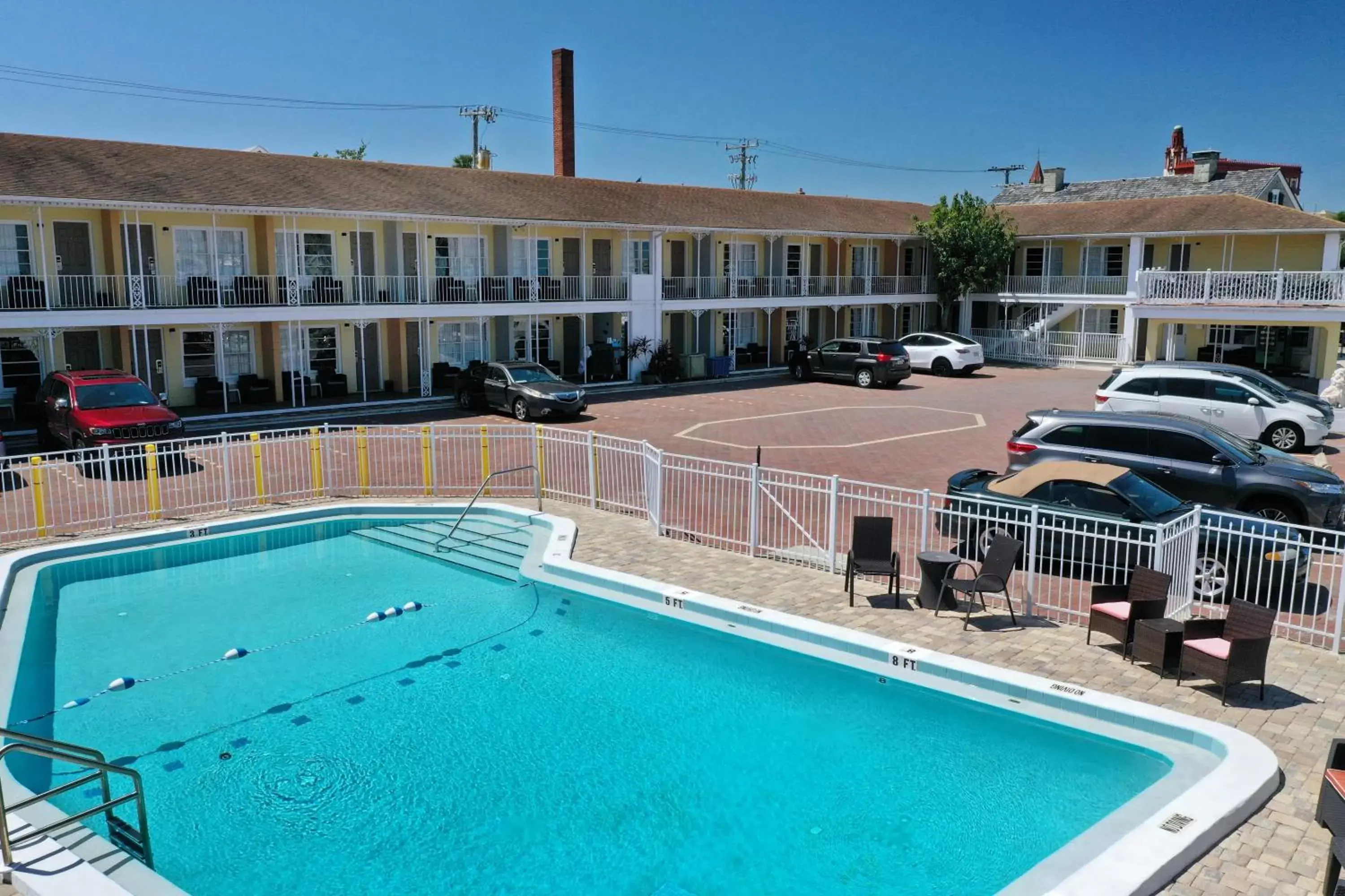 Swimming Pool in Historic Waterfront Marion Motor Lodge in downtown St Augustine