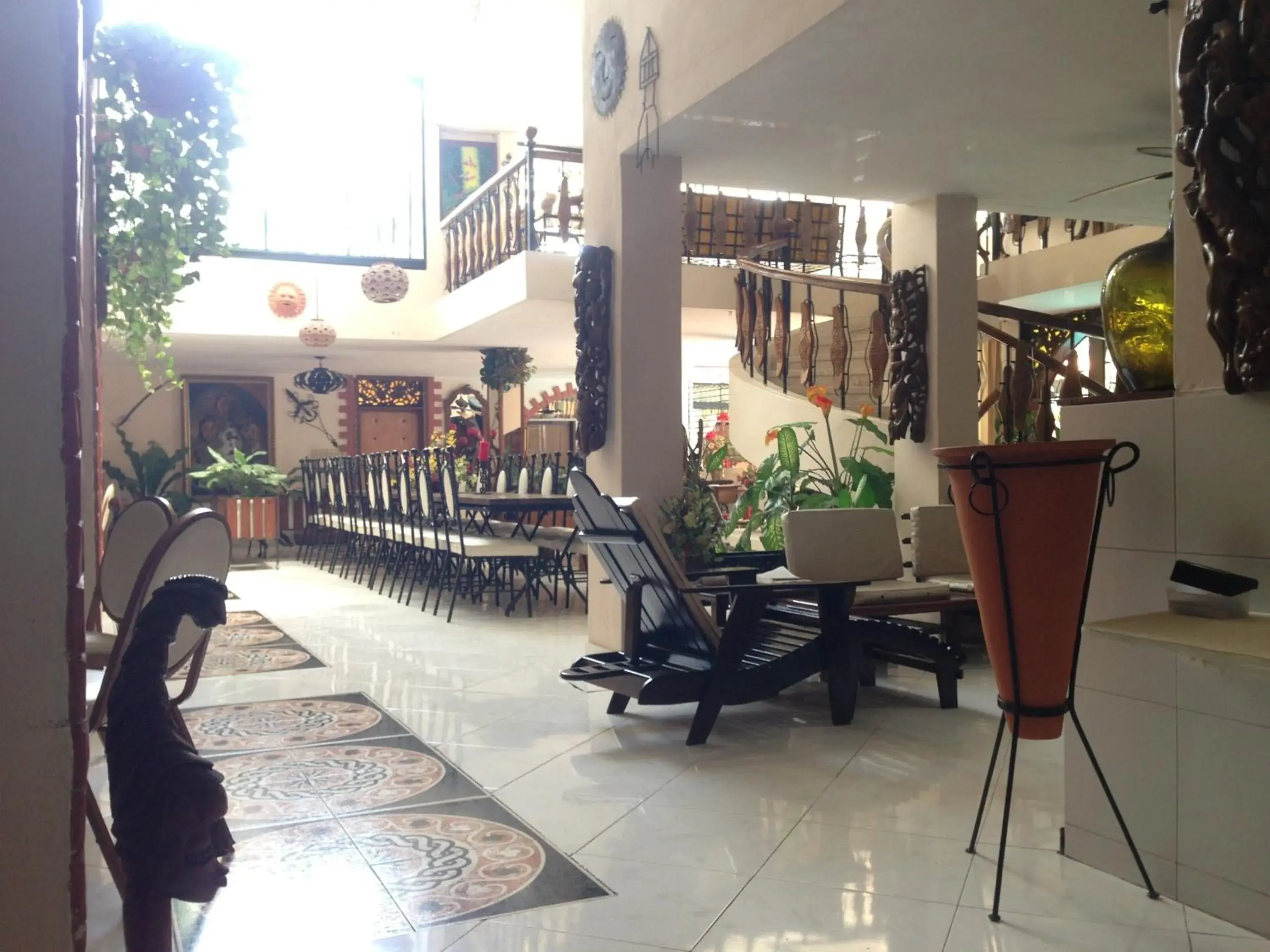 Dining area in Ideal Villa Hotel