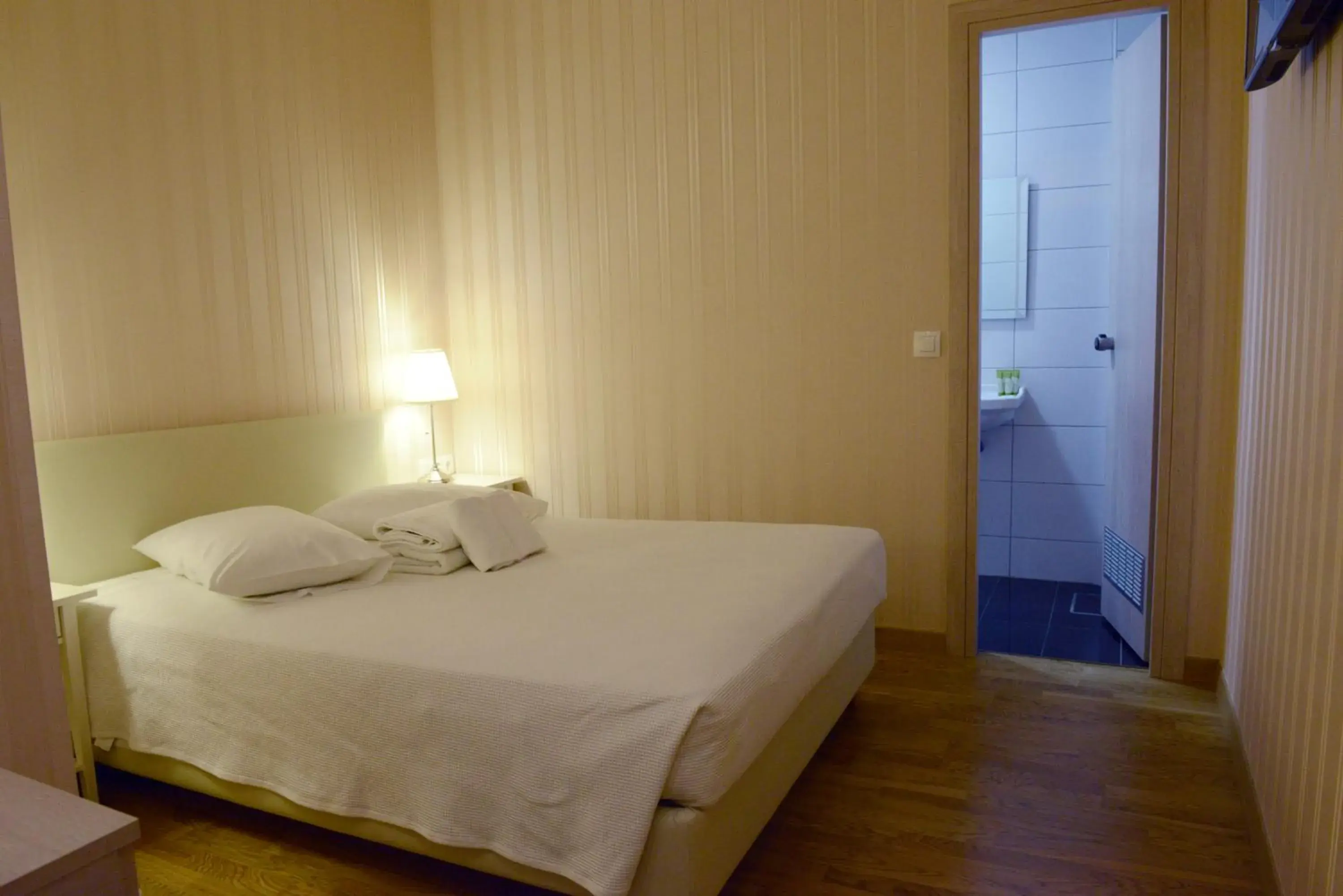 Bedroom, Bed in Phidias Hotel