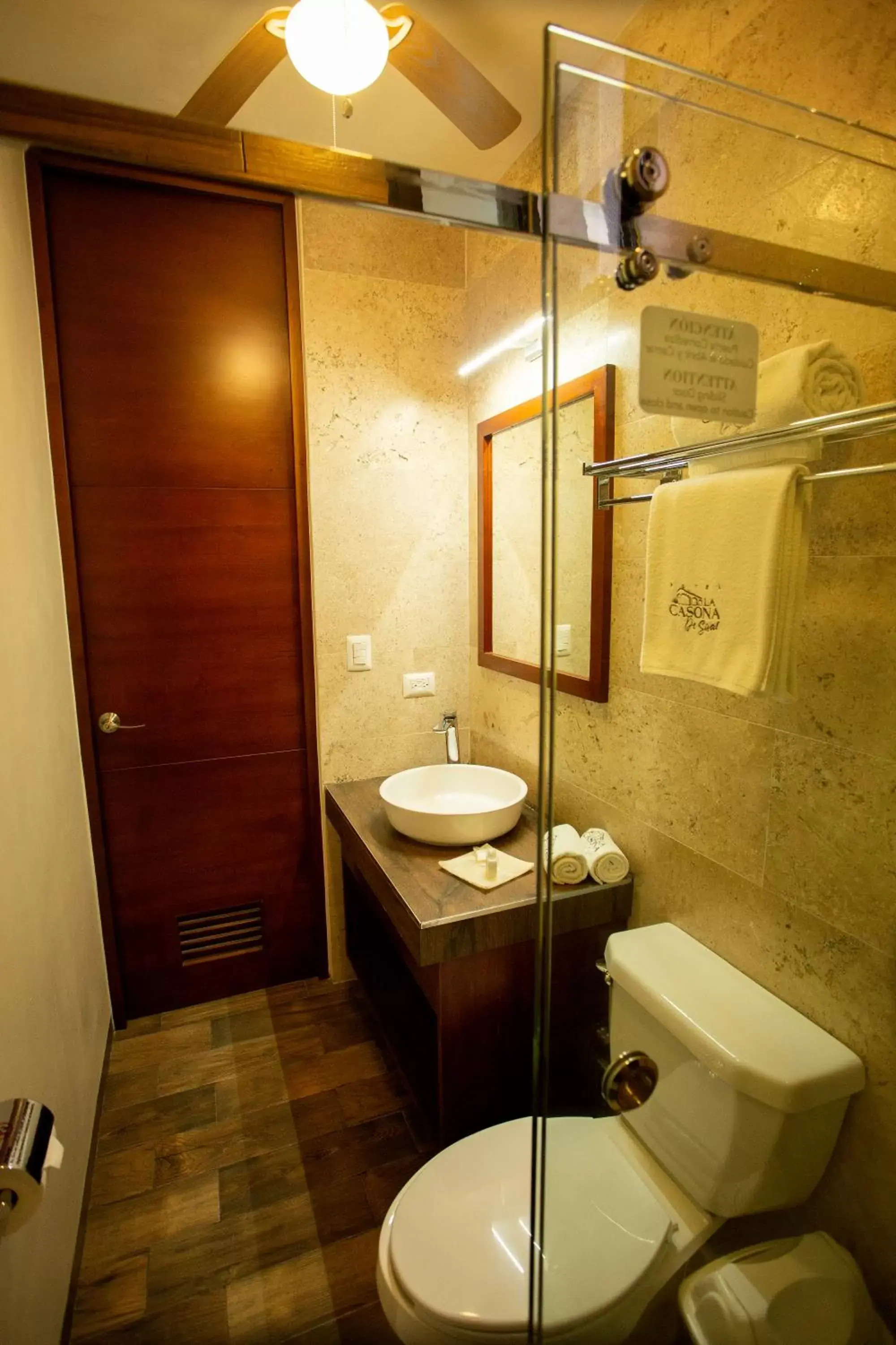 Toilet, Bathroom in La Casona de Sisal Hotel