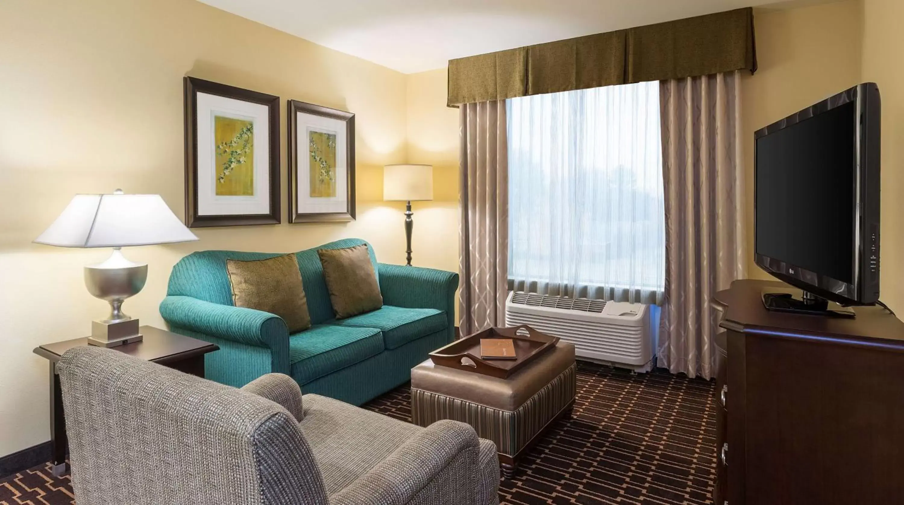 Living room, Seating Area in Homewood Suites by Hilton Shreveport Bossier City, LA
