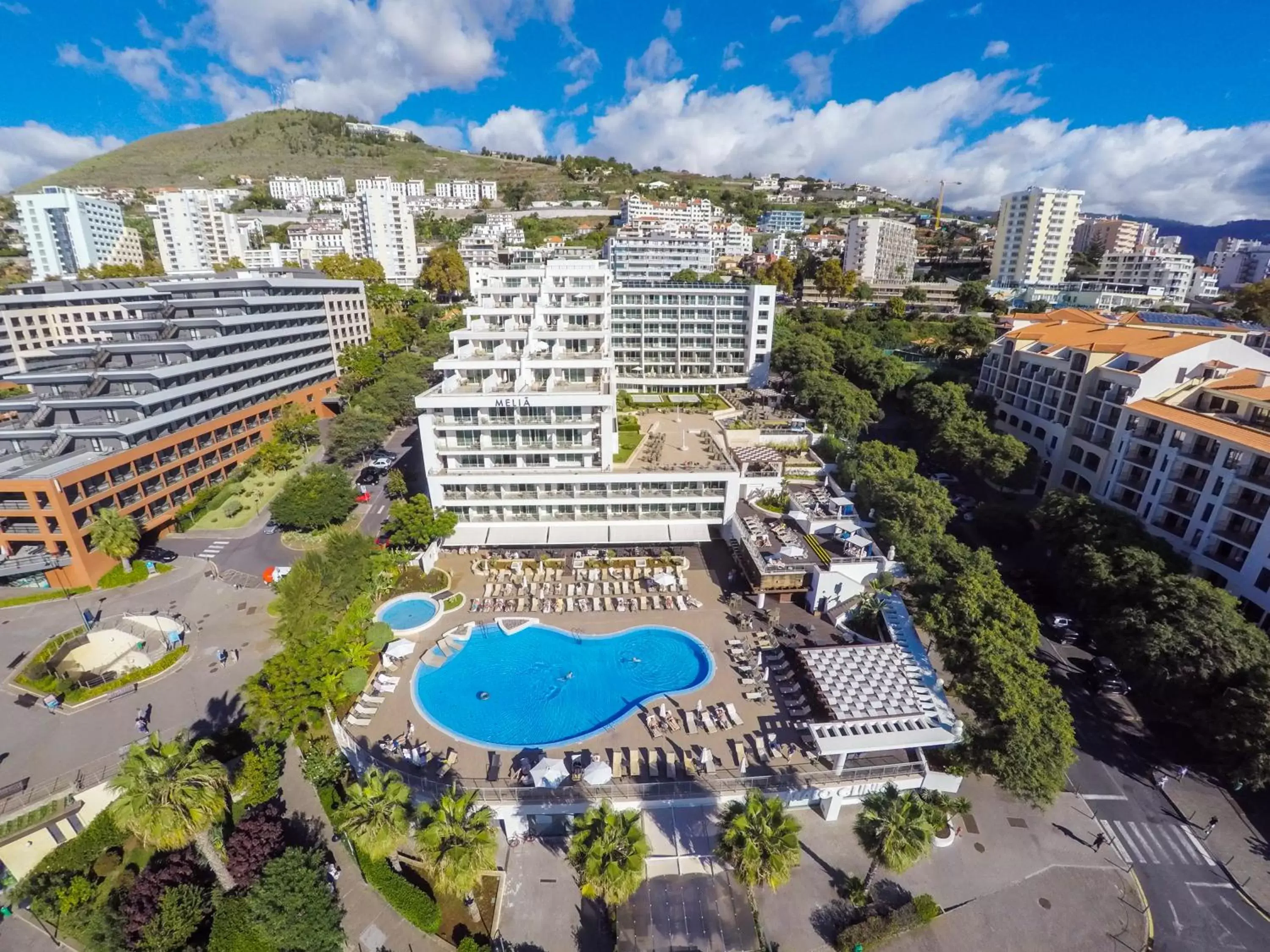 Property building, Bird's-eye View in Melia Madeira Mare