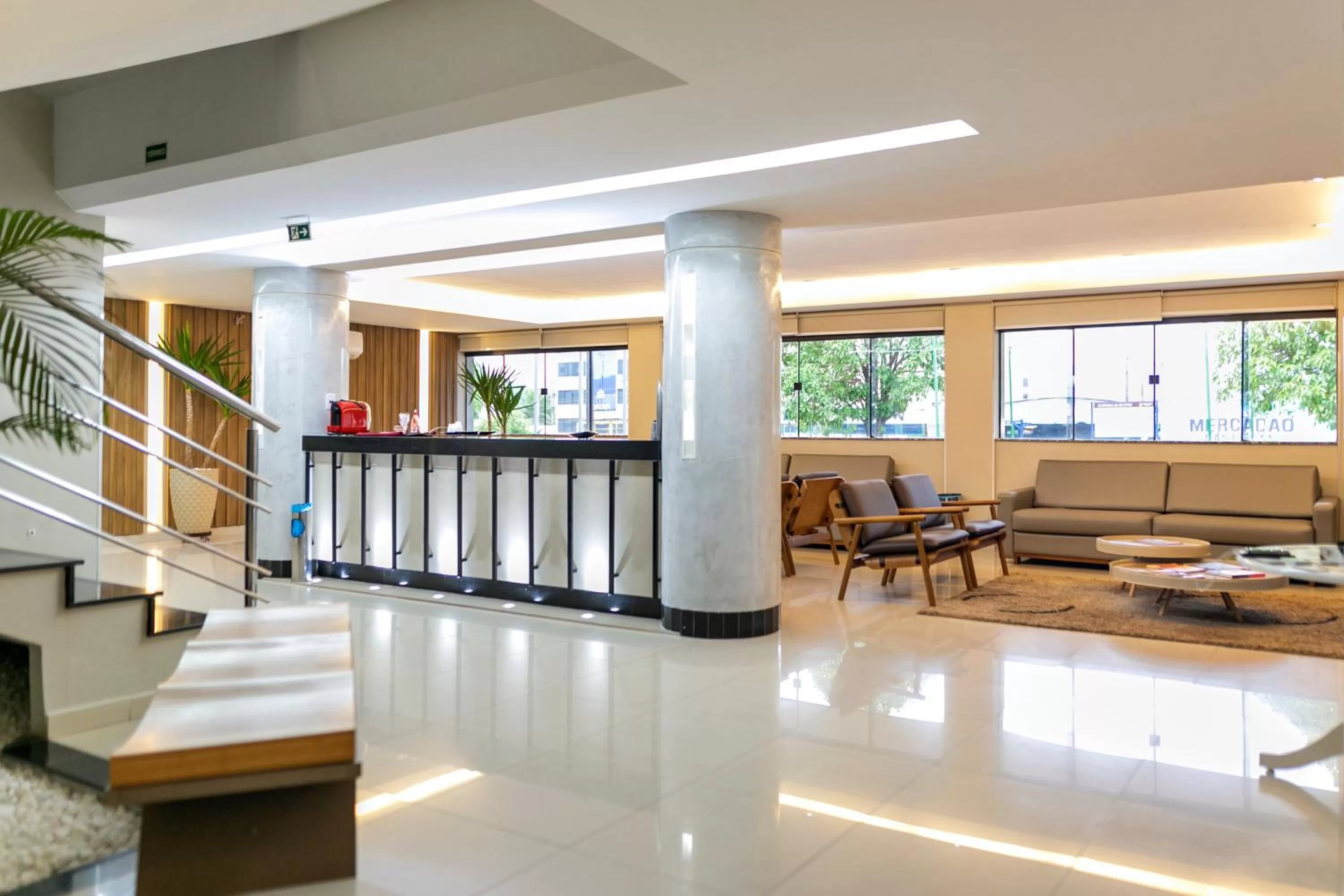 Lobby or reception in Atrium Confort Hotels