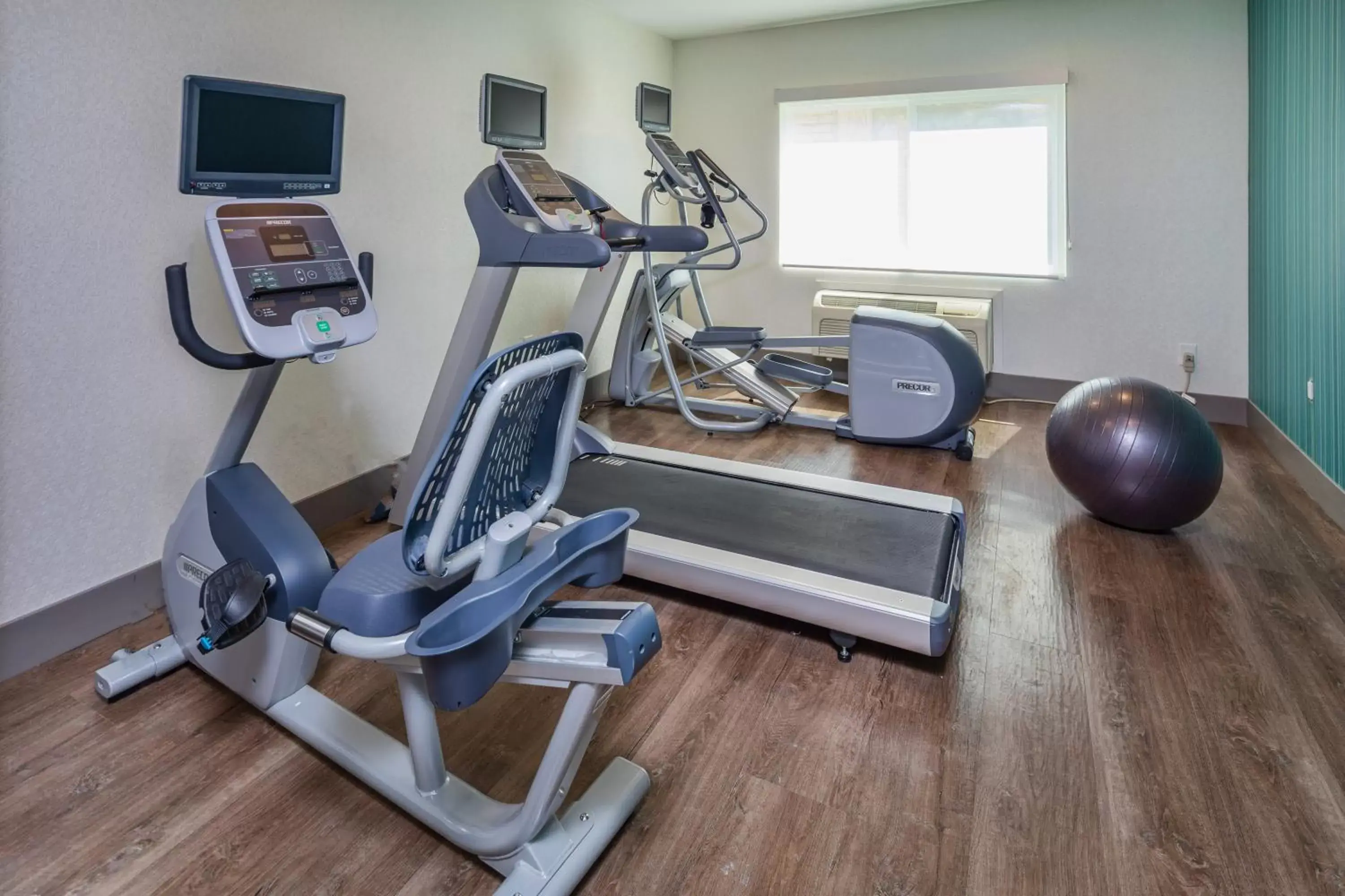 Fitness centre/facilities, Fitness Center/Facilities in Holiday Inn Express - Sunnyvale - Silicon Valley, an IHG Hotel