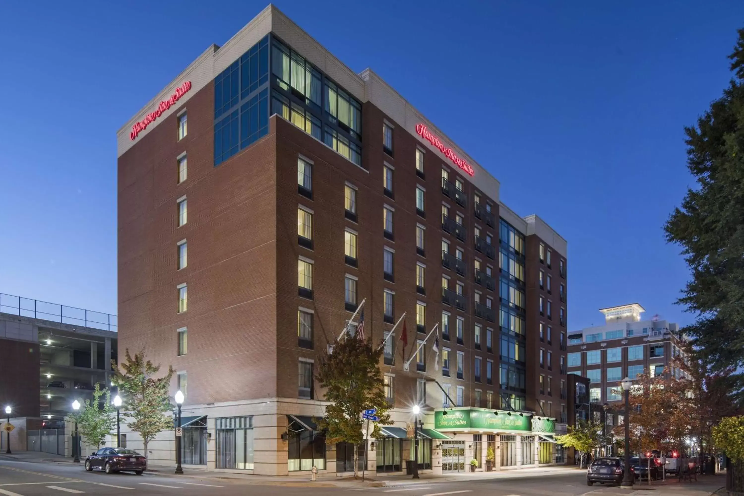 Property Building in Hampton Inn & Suites Little Rock-Downtown