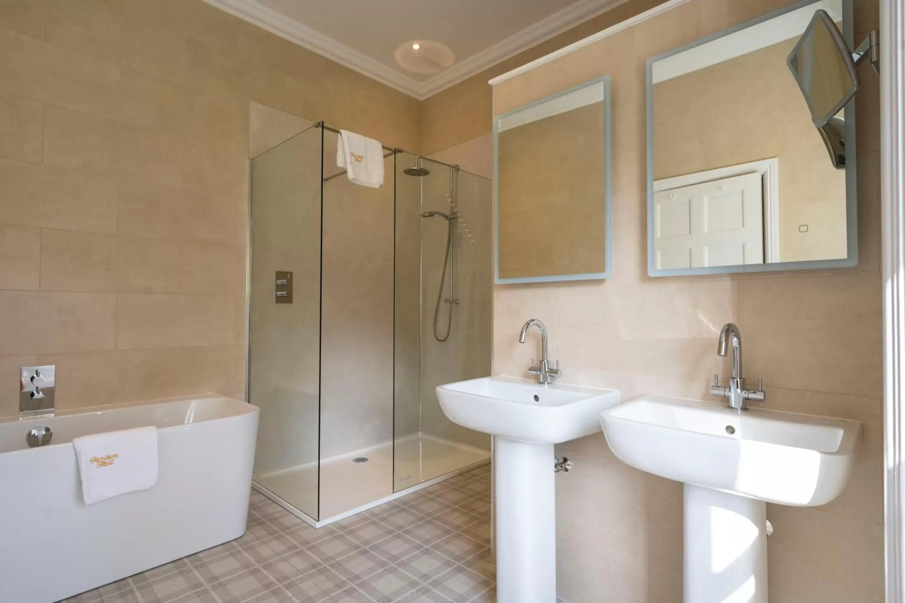 Bathroom in Farlam Hall Hotel & Restaurant