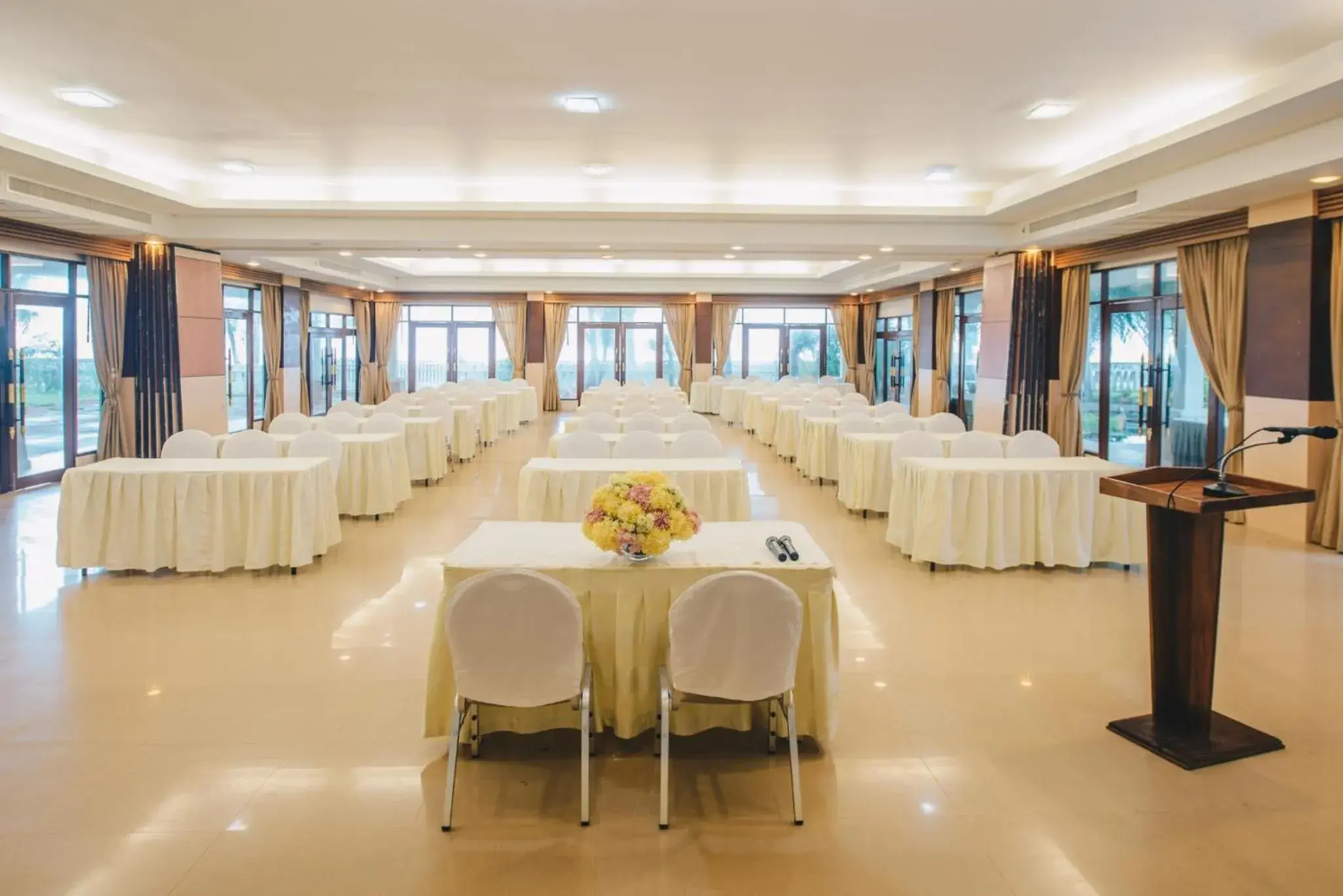 Meeting/conference room, Banquet Facilities in Pakmeng Resort