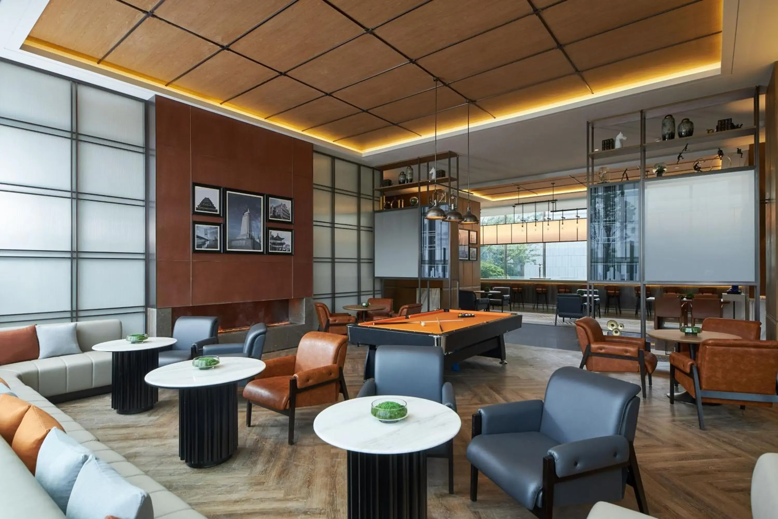 Lobby or reception, Lounge/Bar in Four Points by Sheraton Nanchang, Xihu