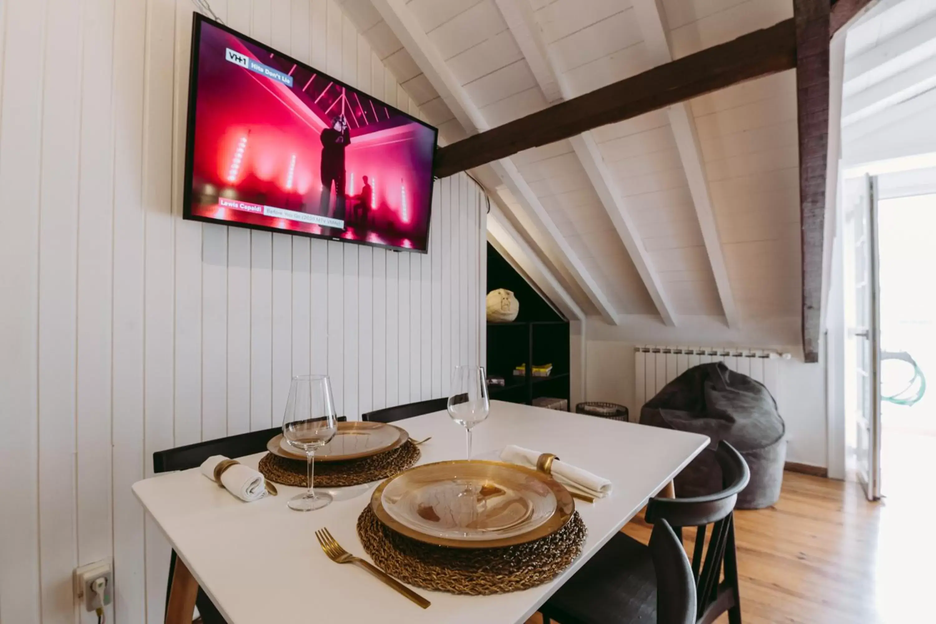 Communal lounge/ TV room, Dining Area in 19 Tile Ceramic Concept