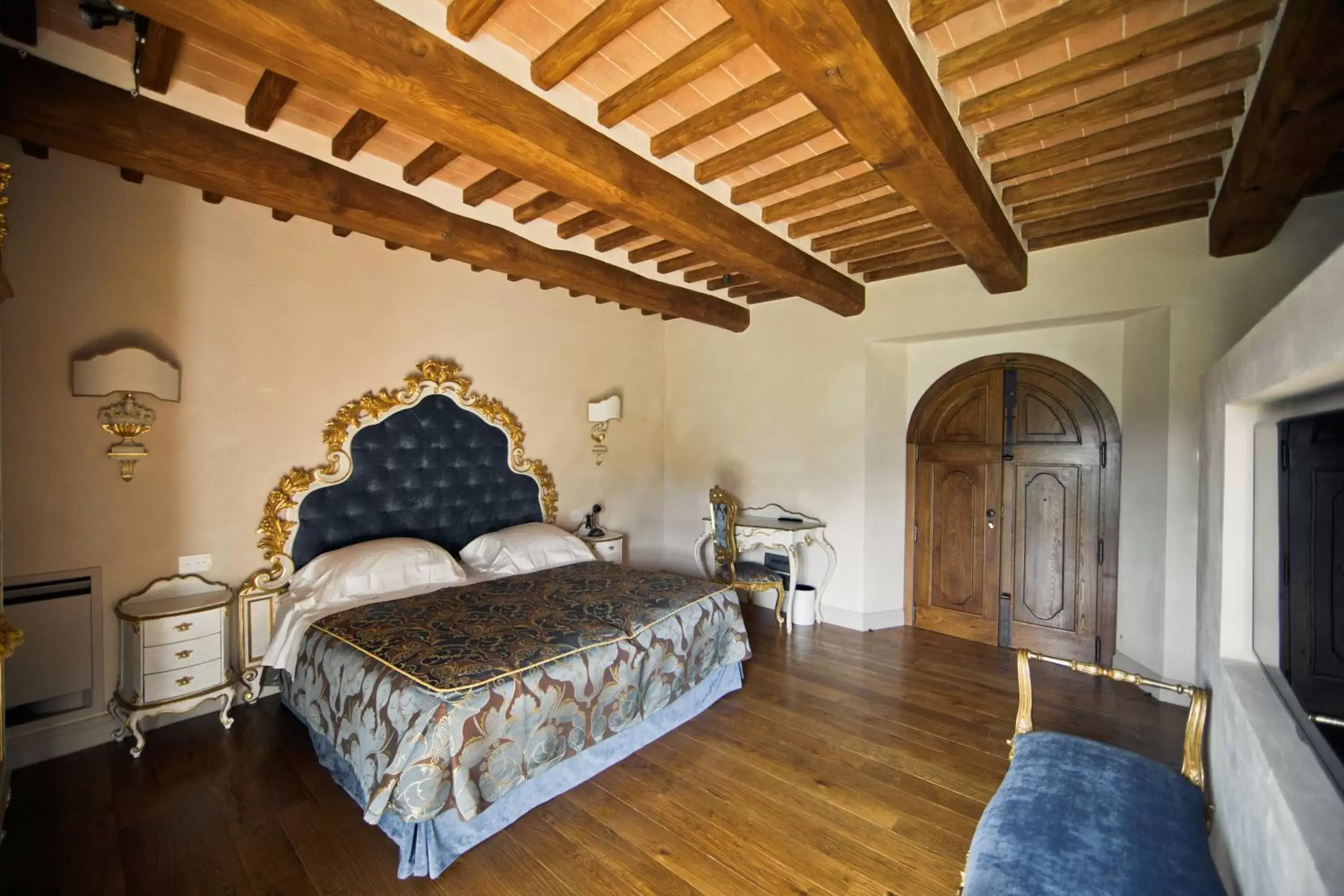 Bed in Relais La Corte dei Papi