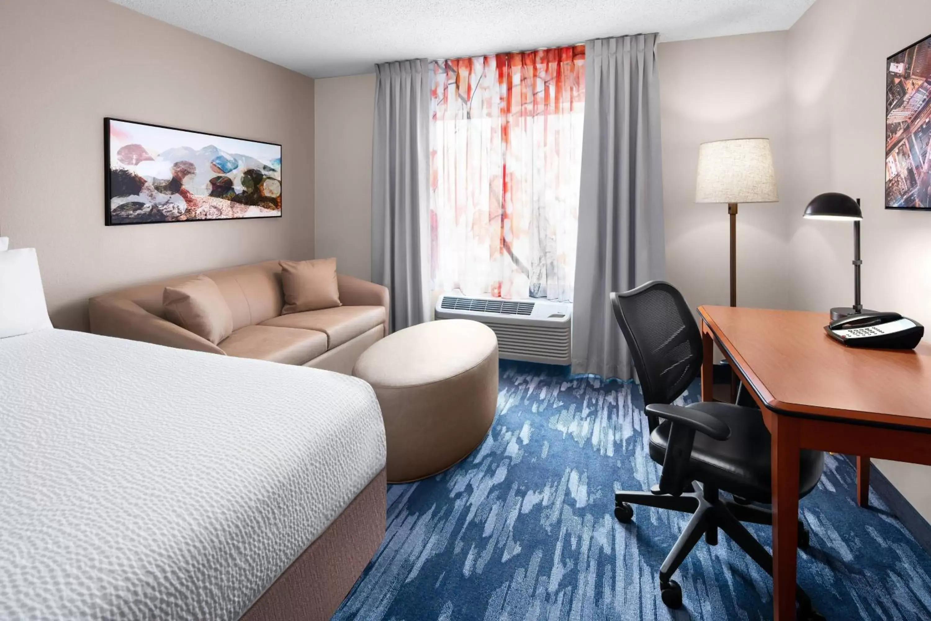 Photo of the whole room in Fairfield Inn & Suites Denver Airport