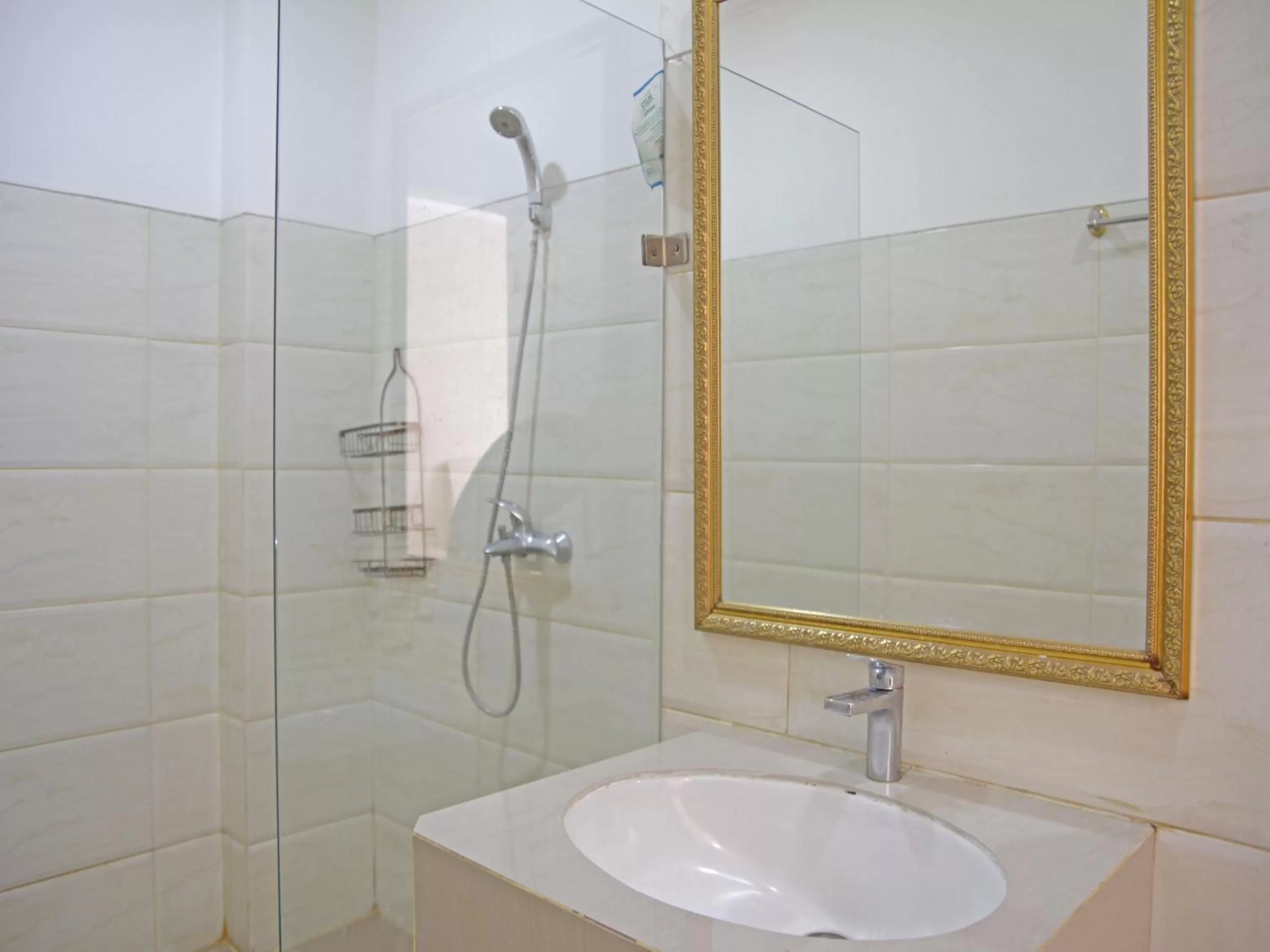 Bathroom in Kemang Eleven