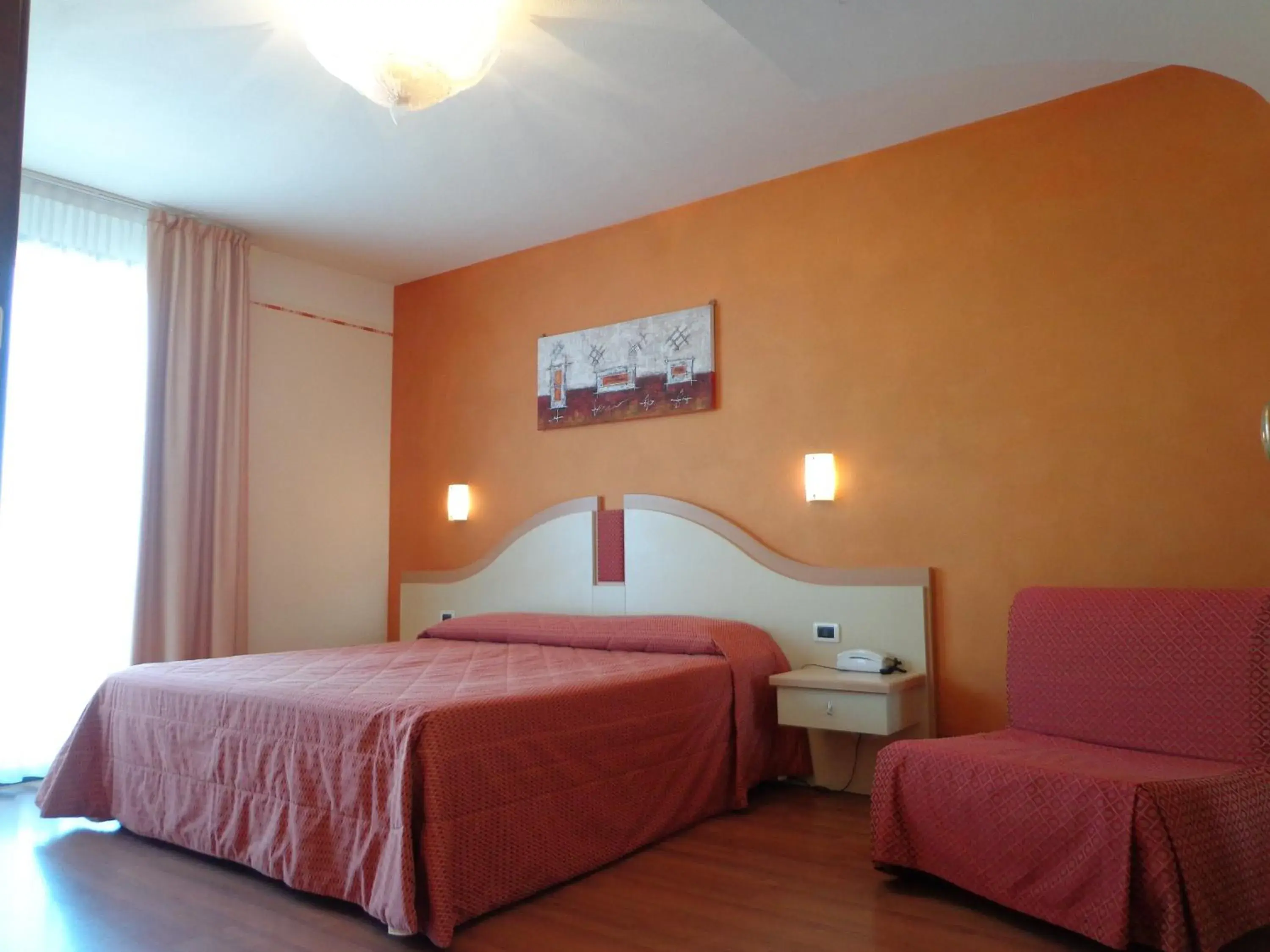 Bedroom, Bed in Hotel La Rondine