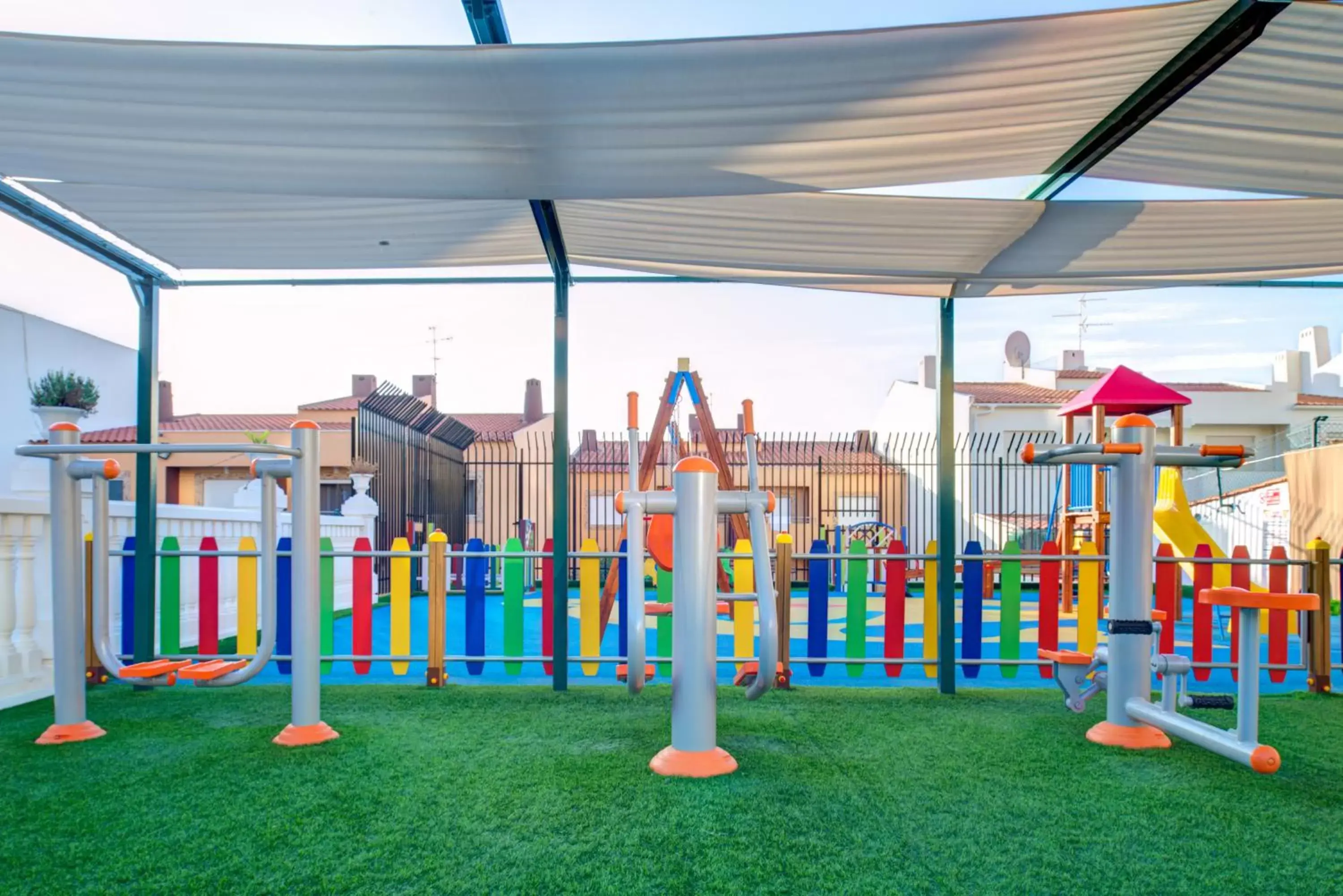 Fitness centre/facilities, Children's Play Area in Choromar Apartments