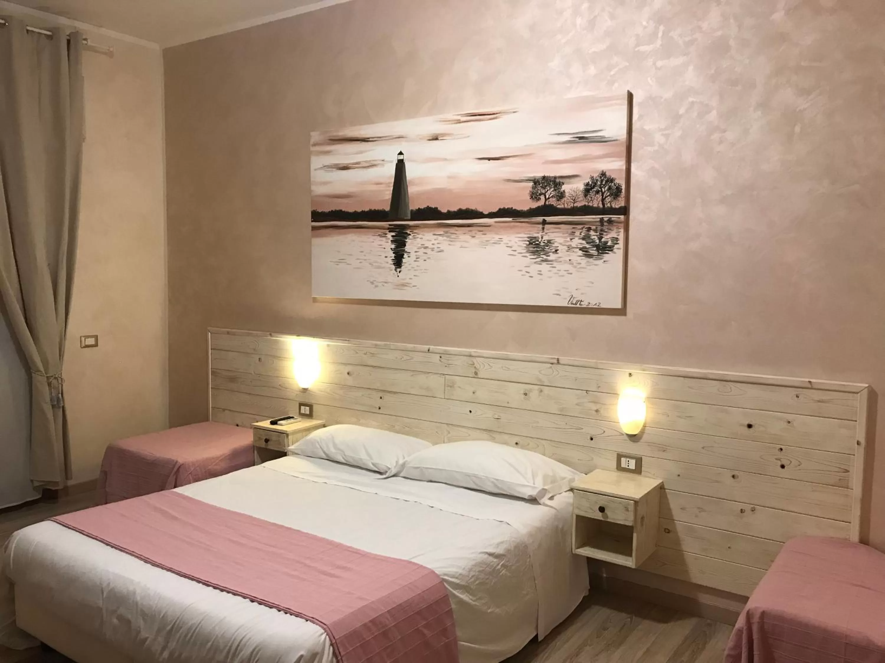 Bed in Fiumicino Airport B&B Deluxe