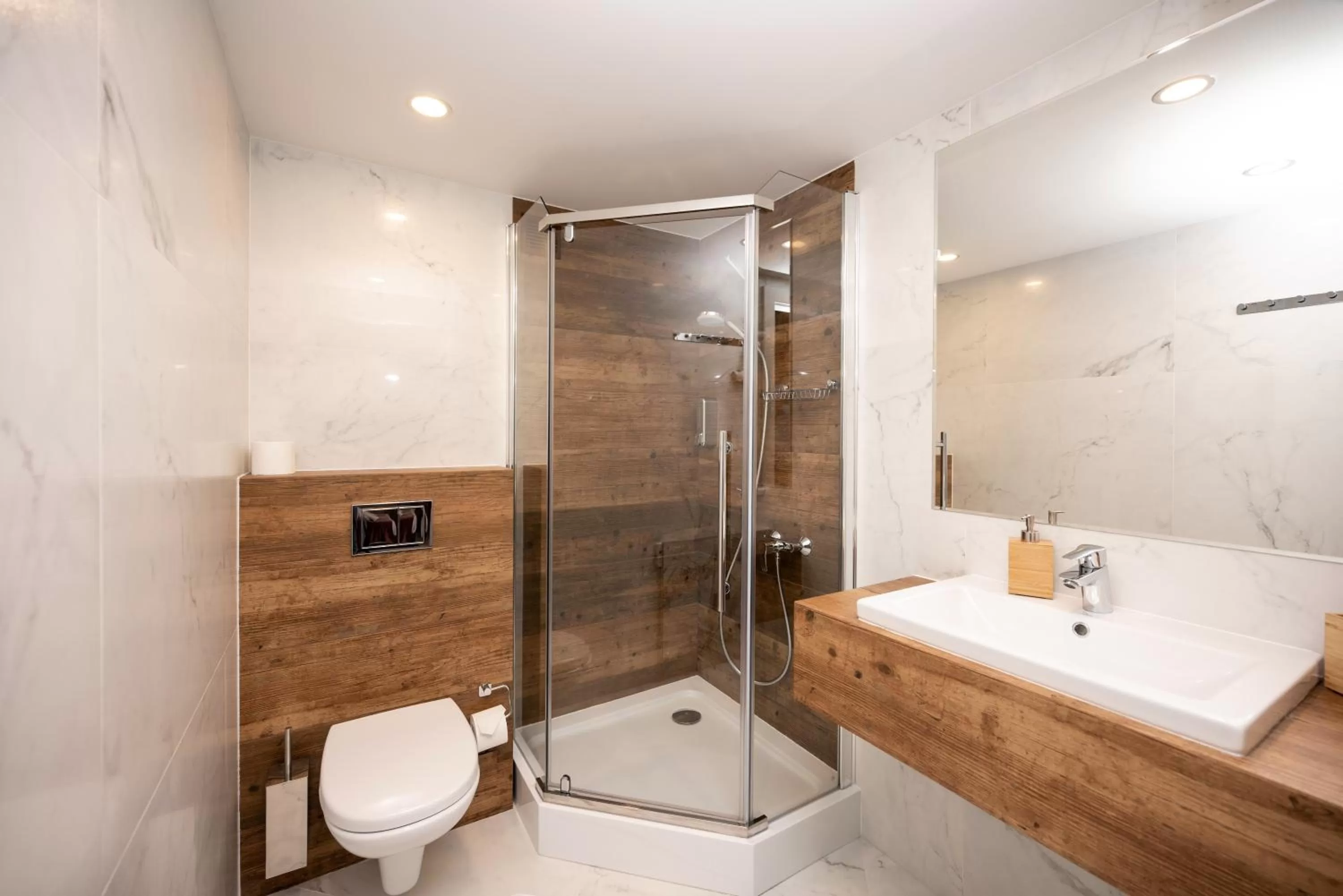 Shower in Hive Family House