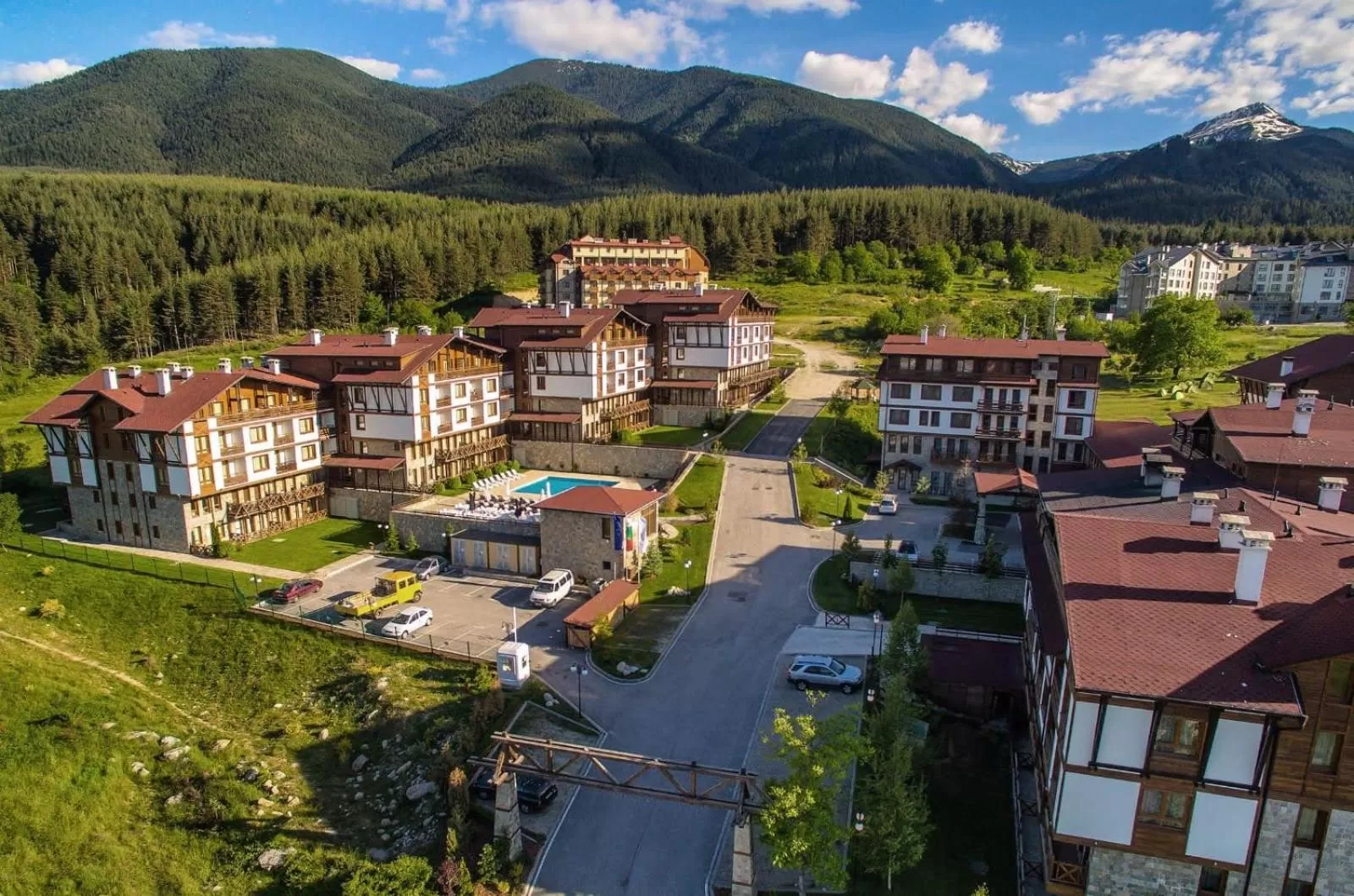 Bird's eye view, Bird's-eye View in Studio D06, Green Life Bansko