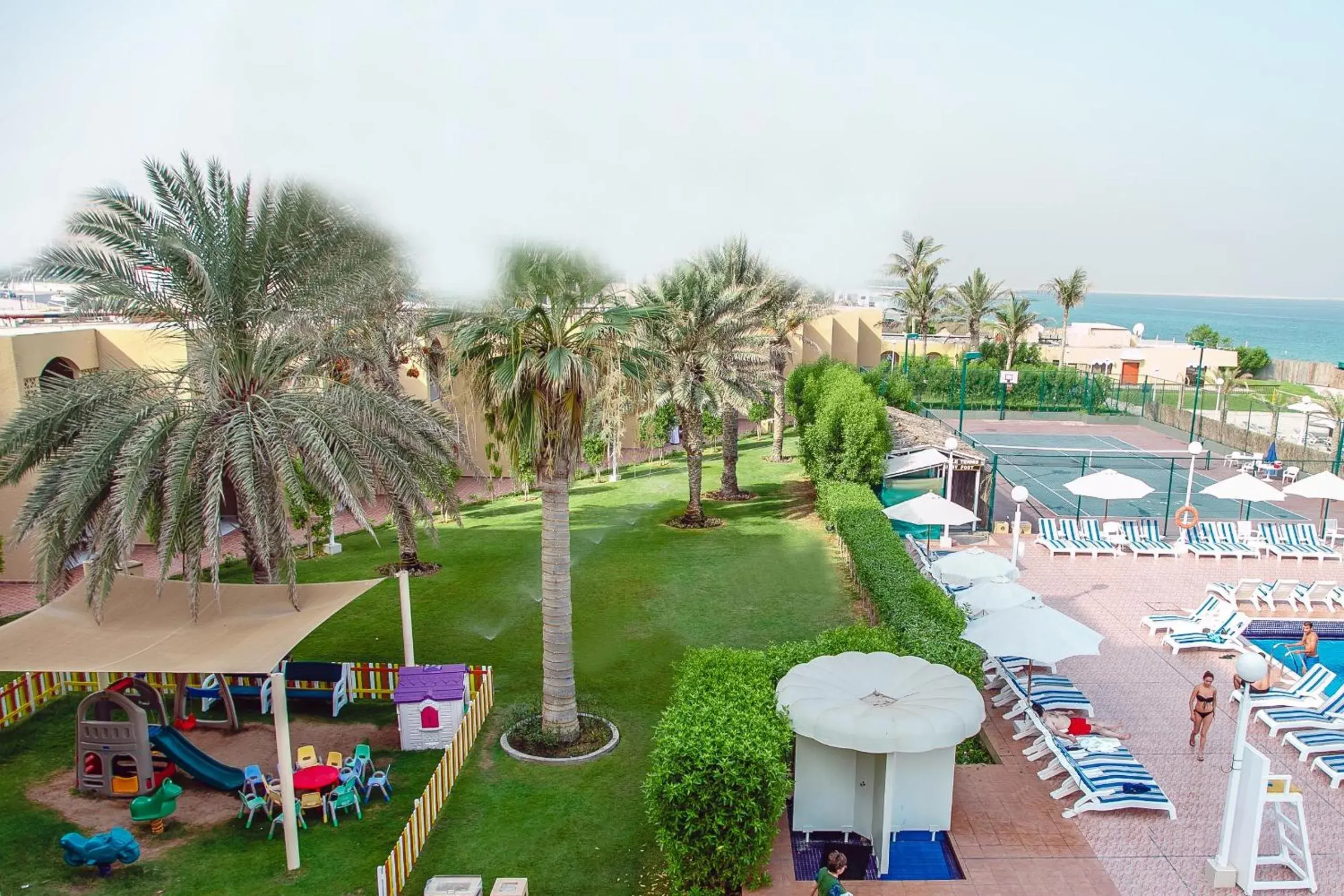 Garden, Pool View in Sharjah Carlton Hotel