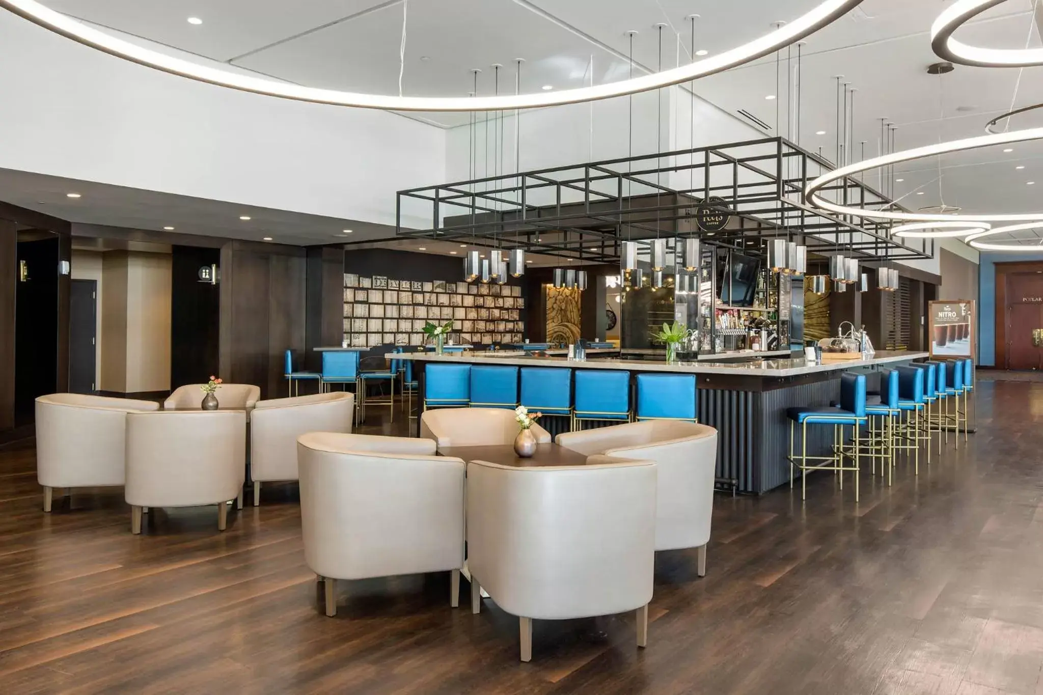 Lounge or bar, Lounge/Bar in Omni Charlotte Hotel
