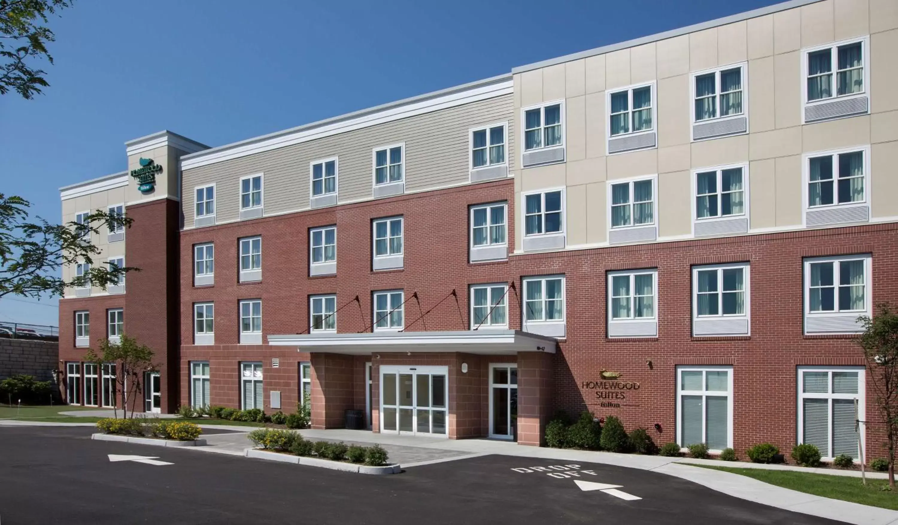 Property Building in Homewood Suites by Hilton Newport-Middletown