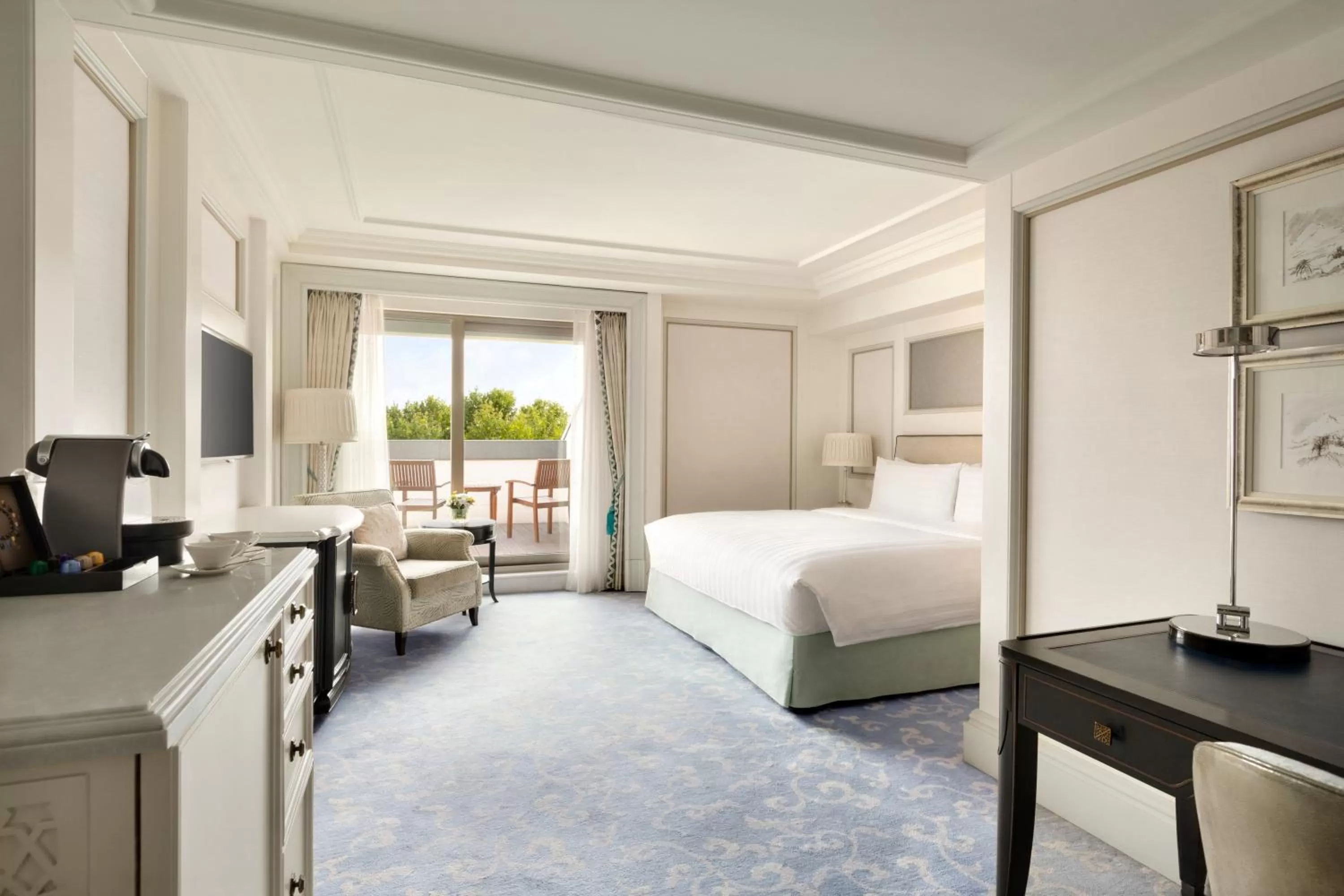 Massage, Bed in Shangri-La Bosphorus, Istanbul