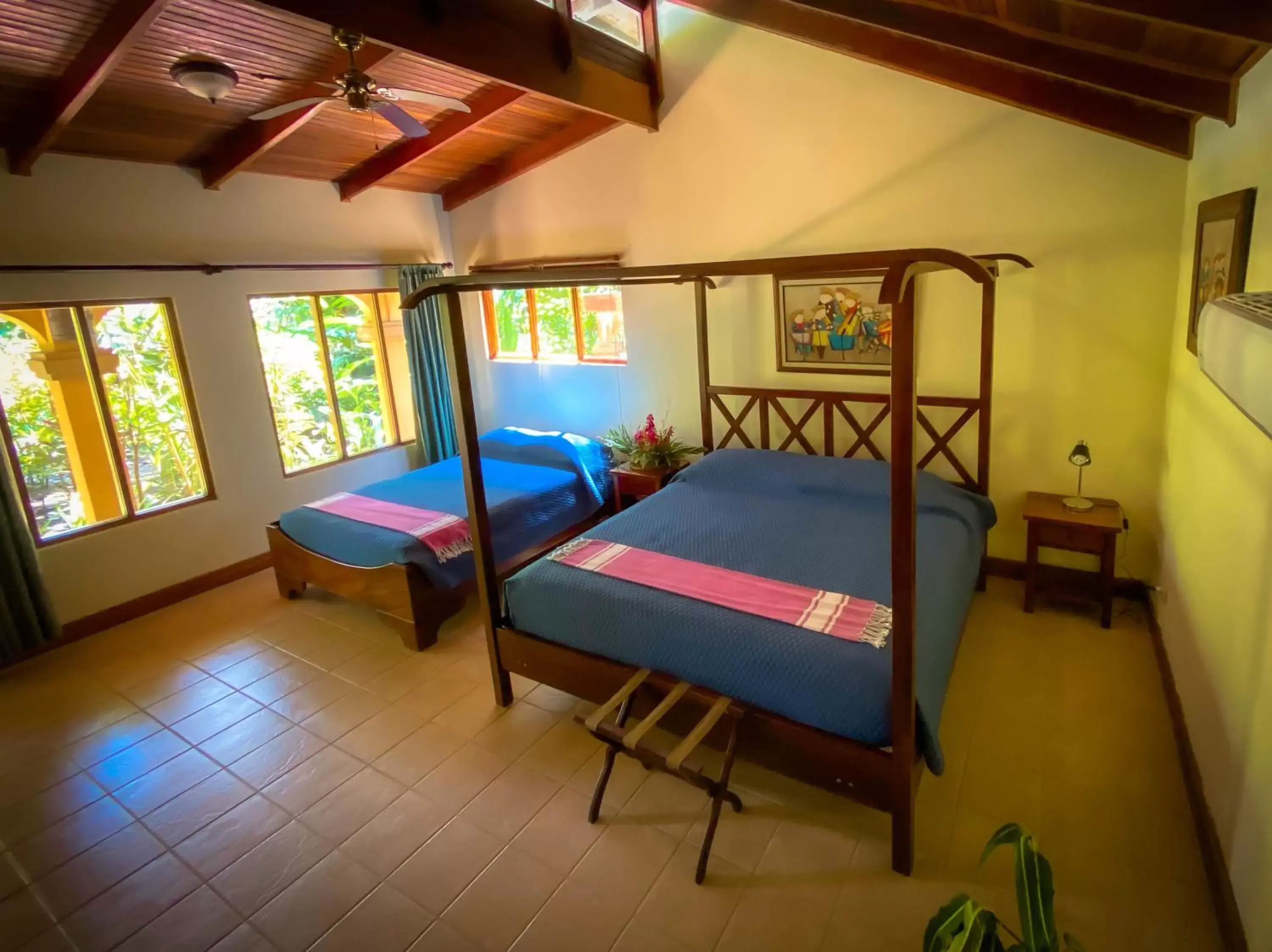 King Room with Roll-In Shower - Disability Access in Jaco Hotel DoceLunas King Room with Roll-In Shower - Disability Access in Jaco Hotel DoceLunas