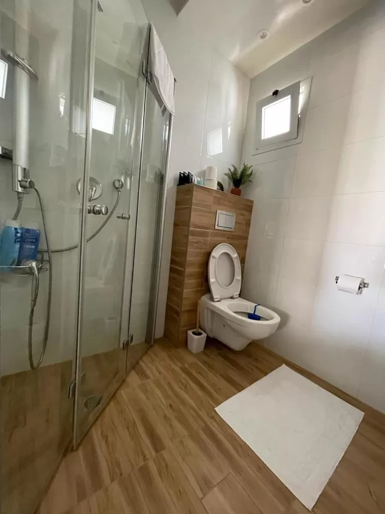 Shower, Bathroom in Lev Eilat Suites