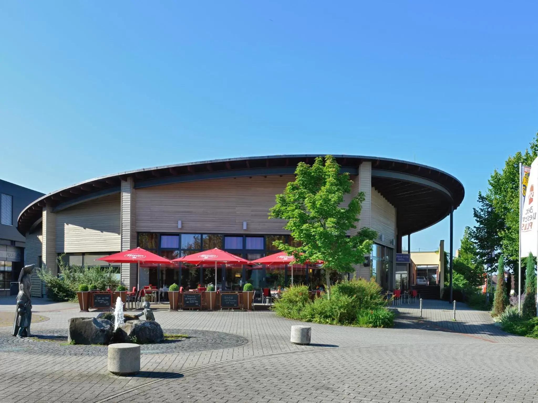 Facade/entrance, Property Building in Best Western Plus Konrad Zuse Hotel