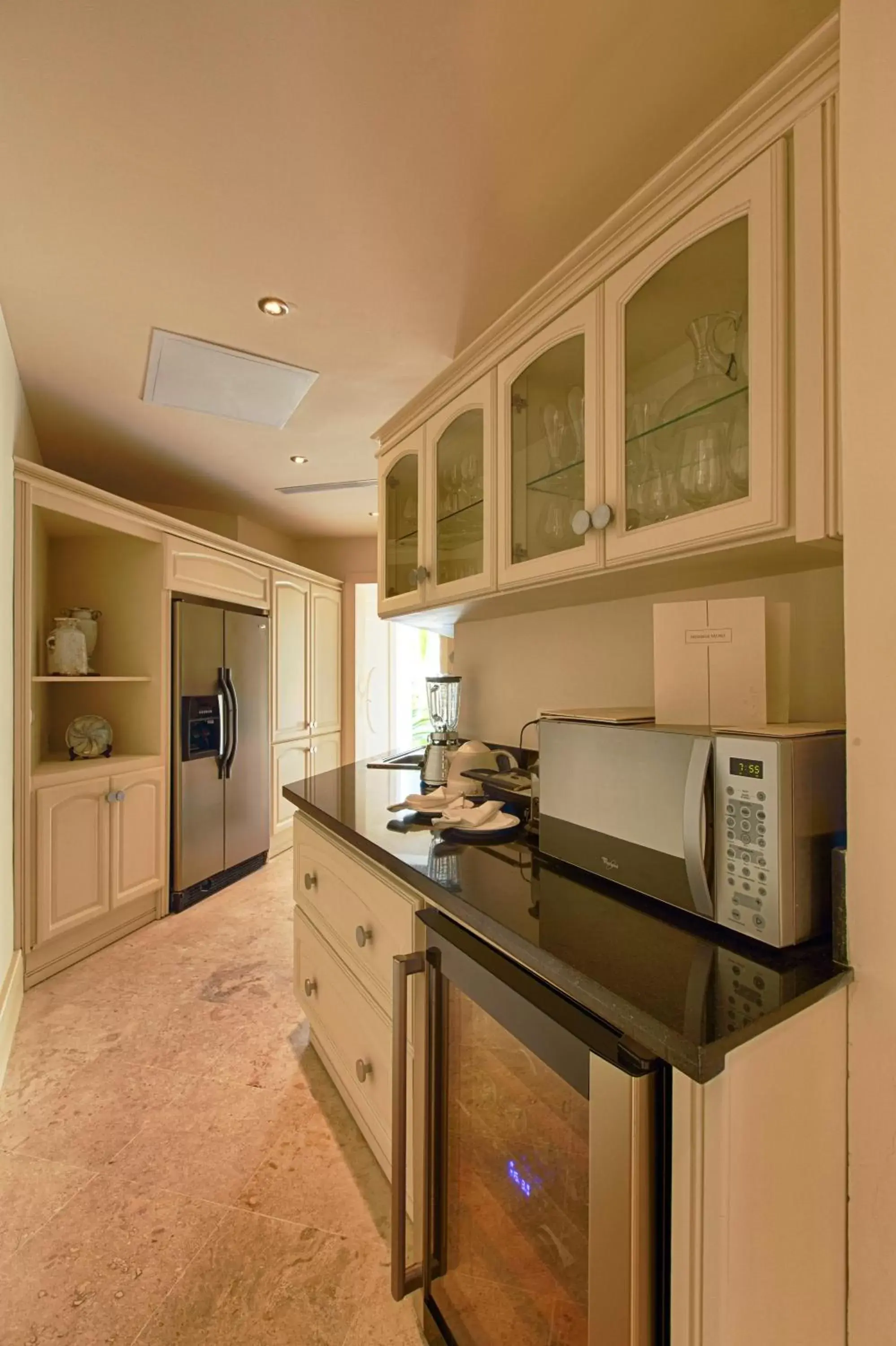 Kitchen or kitchenette in Eden Roc Cap Cana