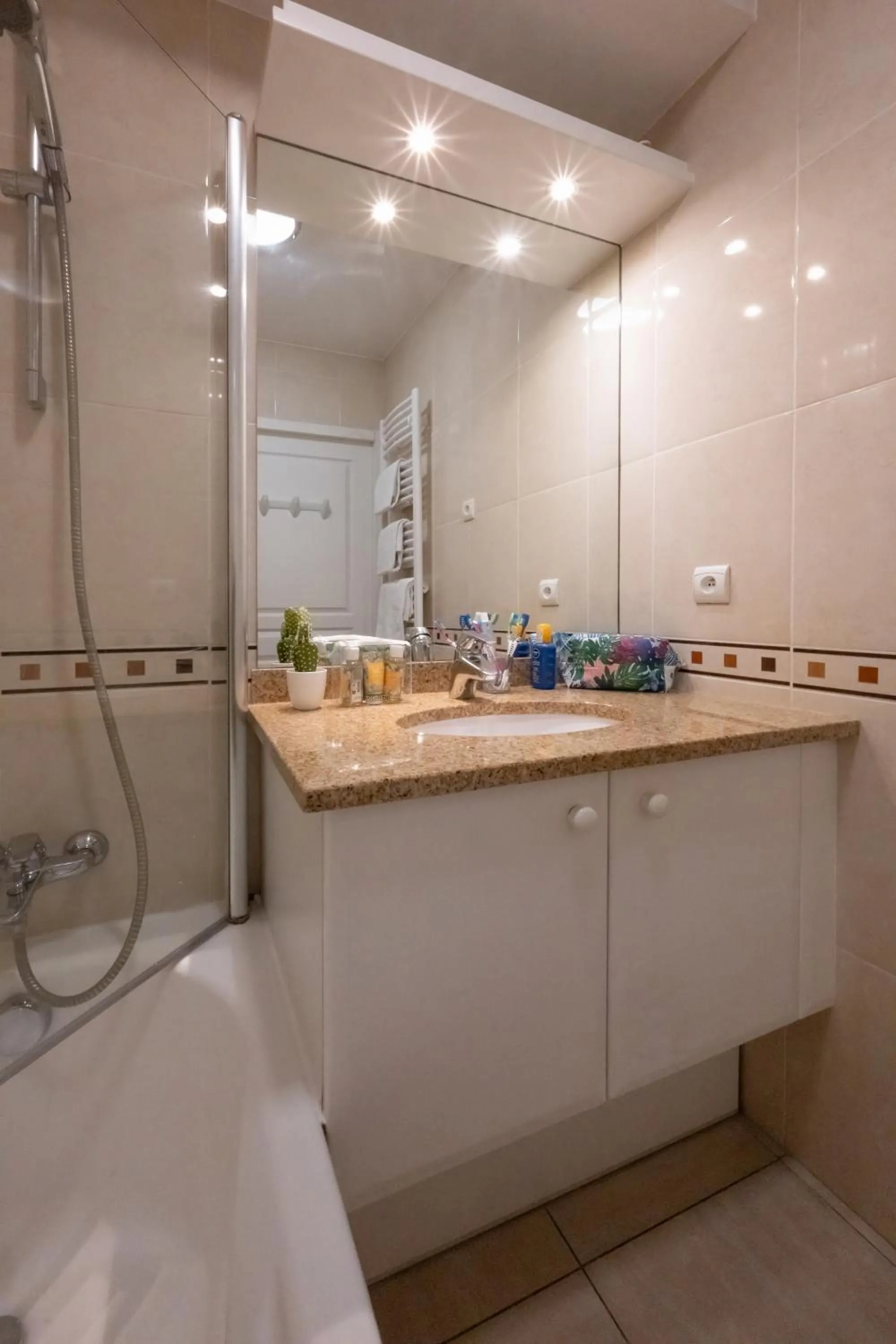 Bathroom in Nemea Appart Hotel Le Lido Cagnes sur Mer