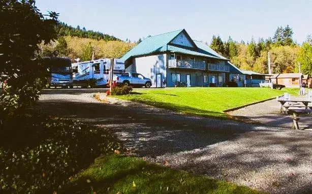 Property Building in The Waterfront at Potlatch