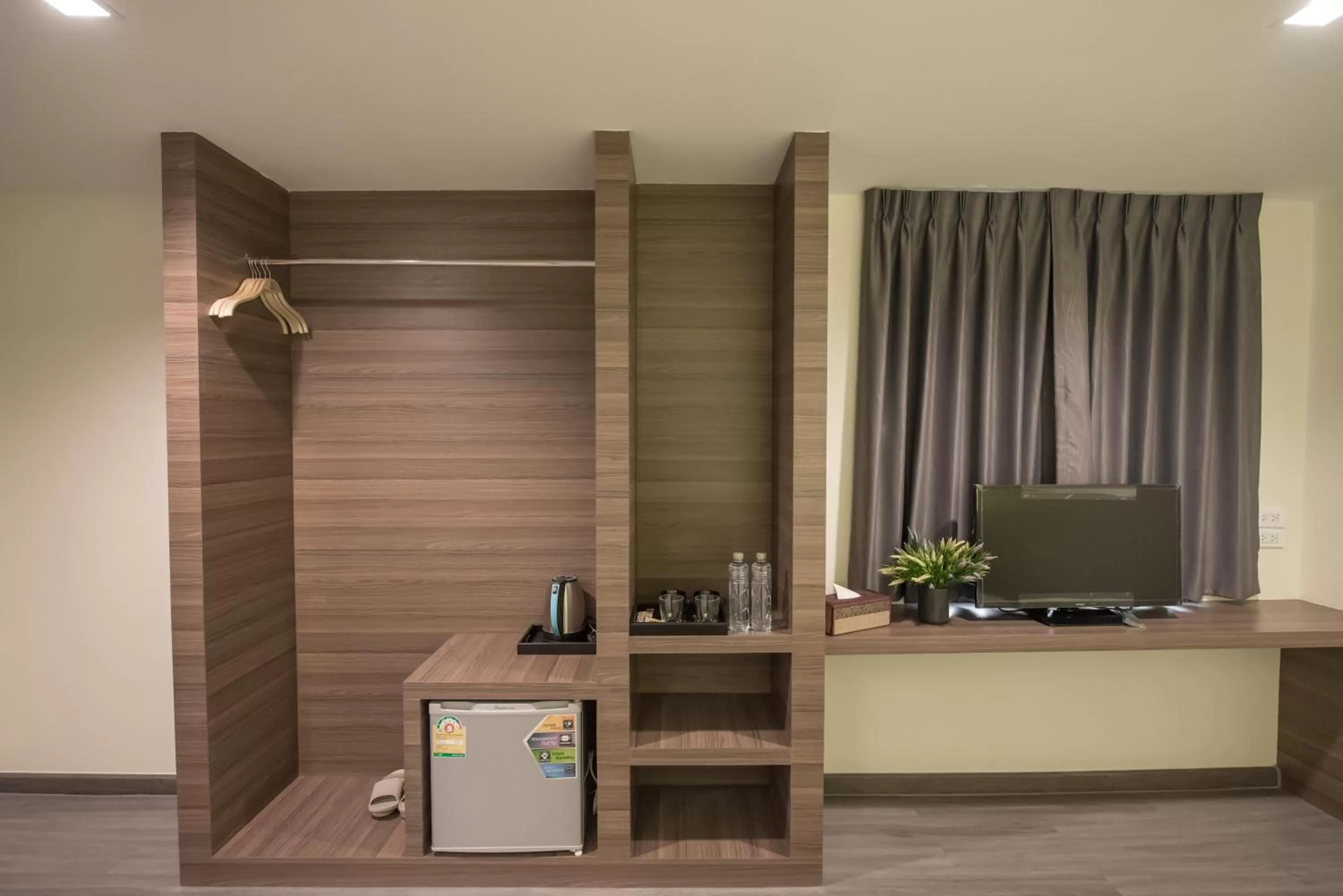 Coffee/tea facilities in Sovereign Group Hotel at Pratunam