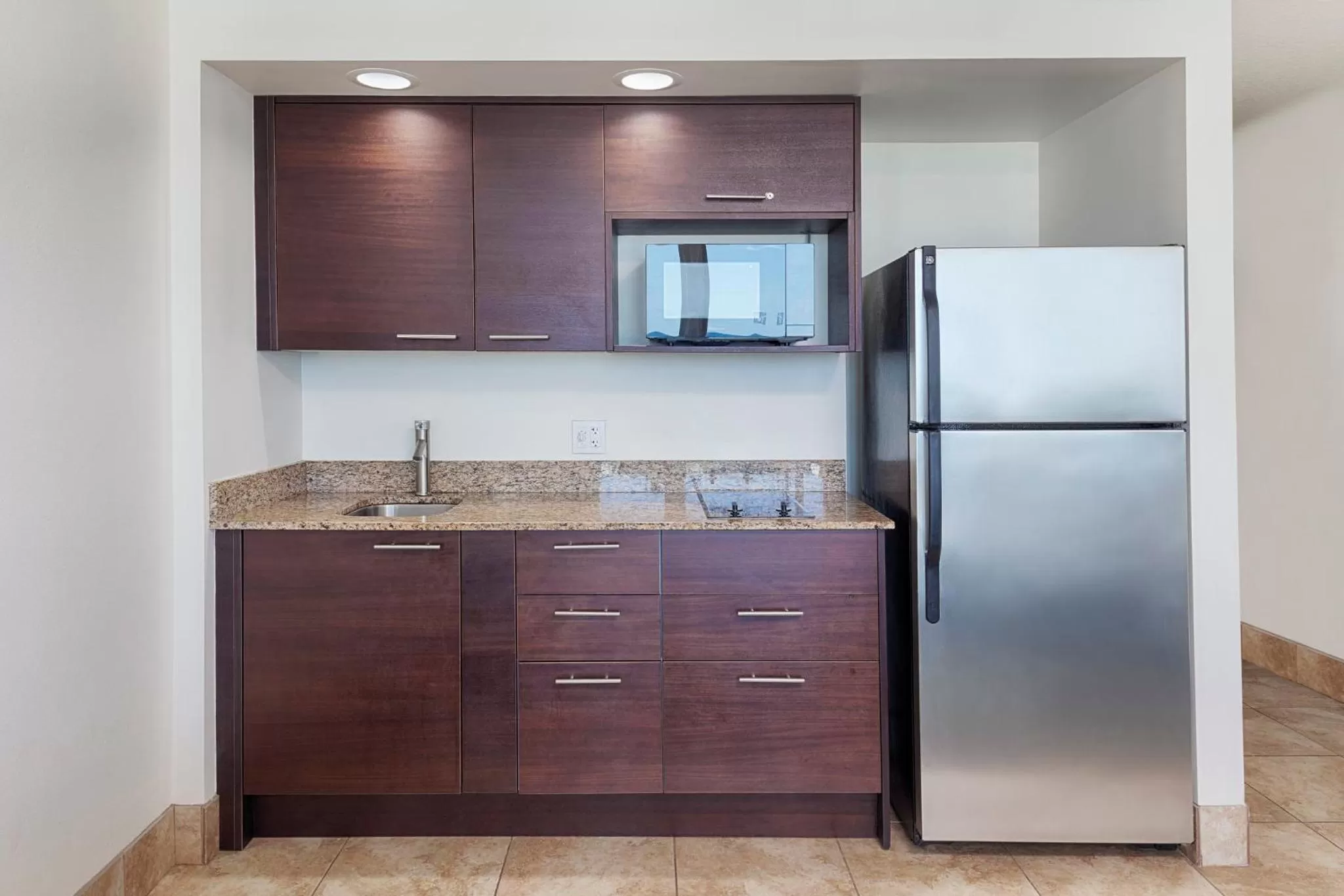 Photo of the whole room in Holiday Inn Resort Daytona Beach Oceanfront by IHG